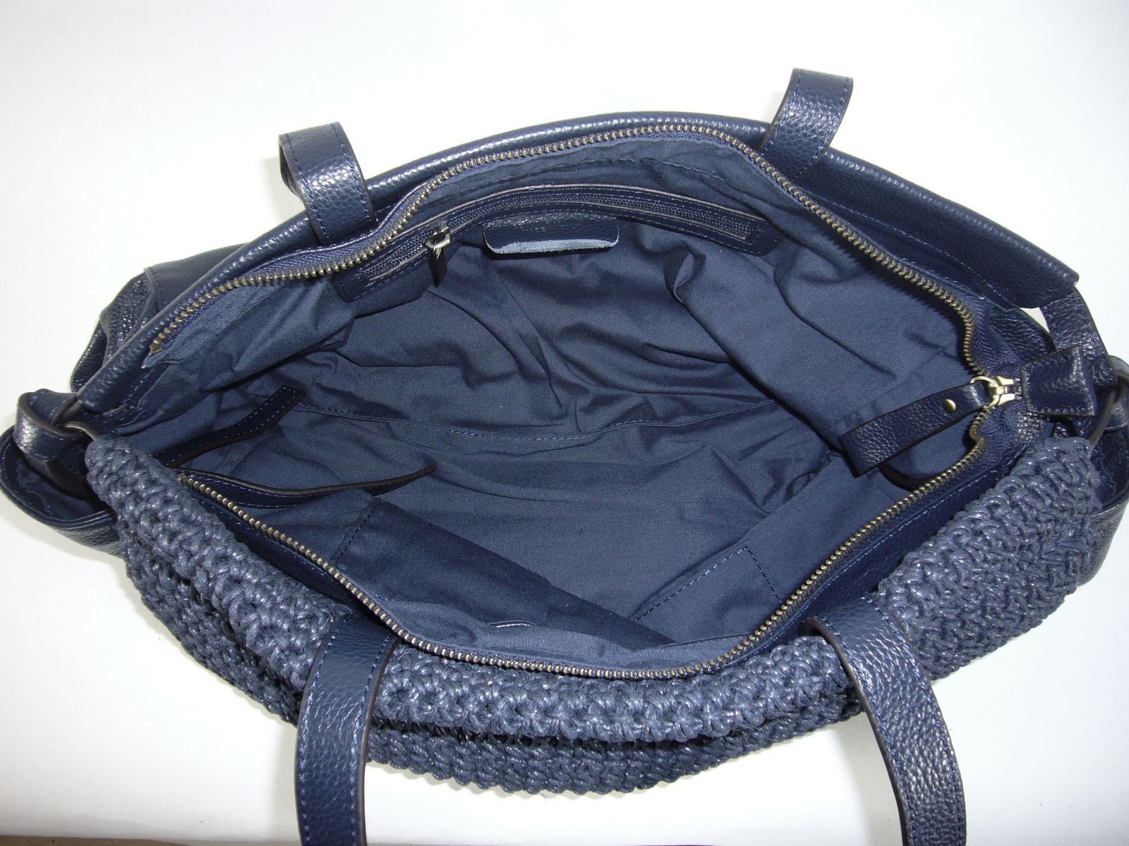 Collection Esprit Cuir MARGOT sac à main cuir bleu nuit rabat