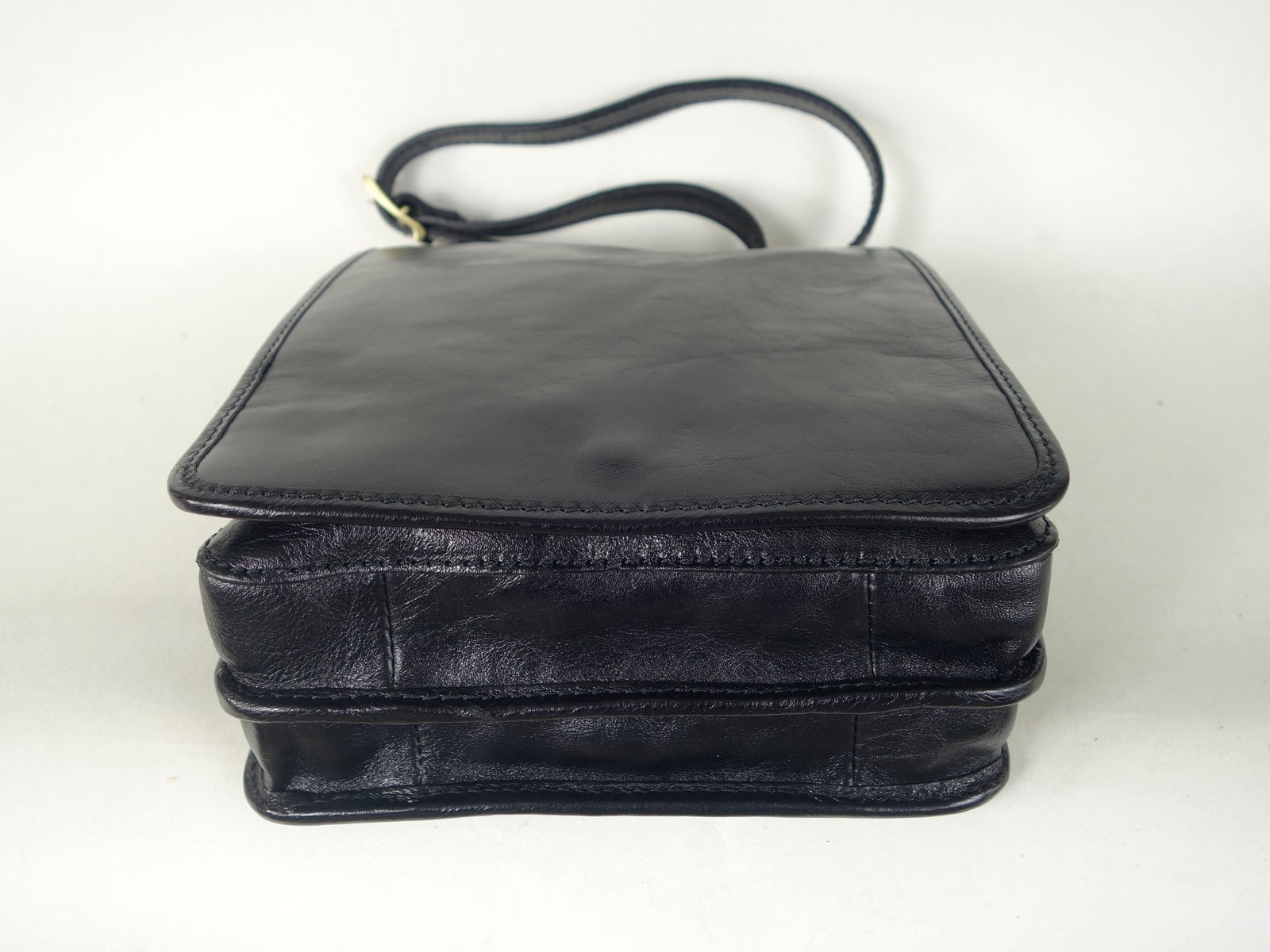 Collection Esprit Cuir MILANO sac bandoulière cuir noir homme