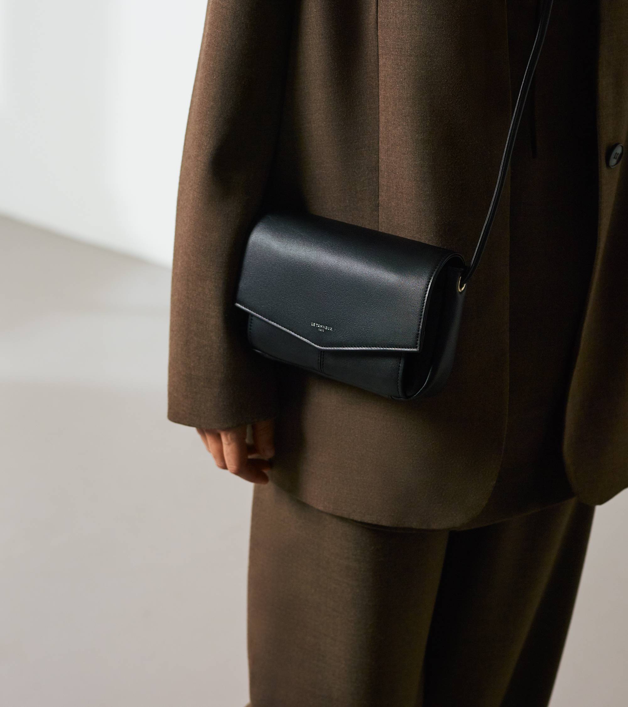 Le Tanneur Charlotte pochette cuir lisse Black bandoulière