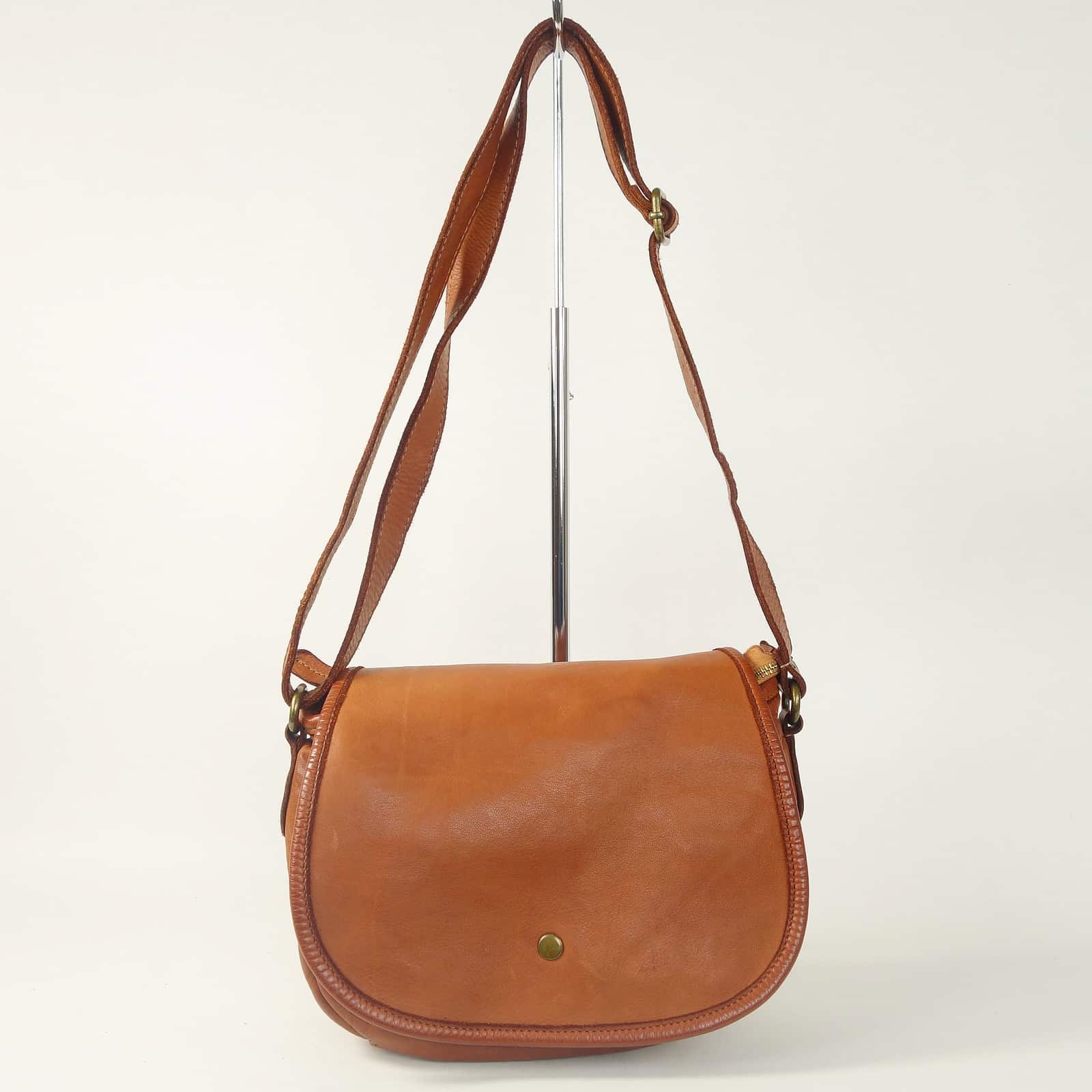 Collection Esprit Cuir Klara sac besace cuir camel