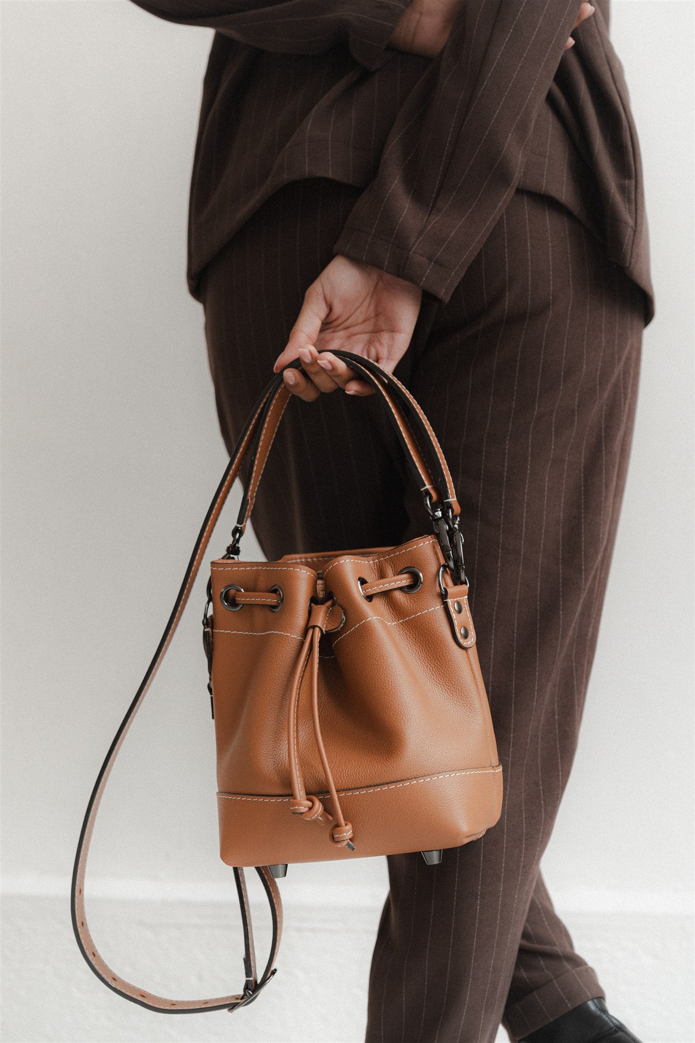 Nodie's Tommy sac seau cuir camel grainé