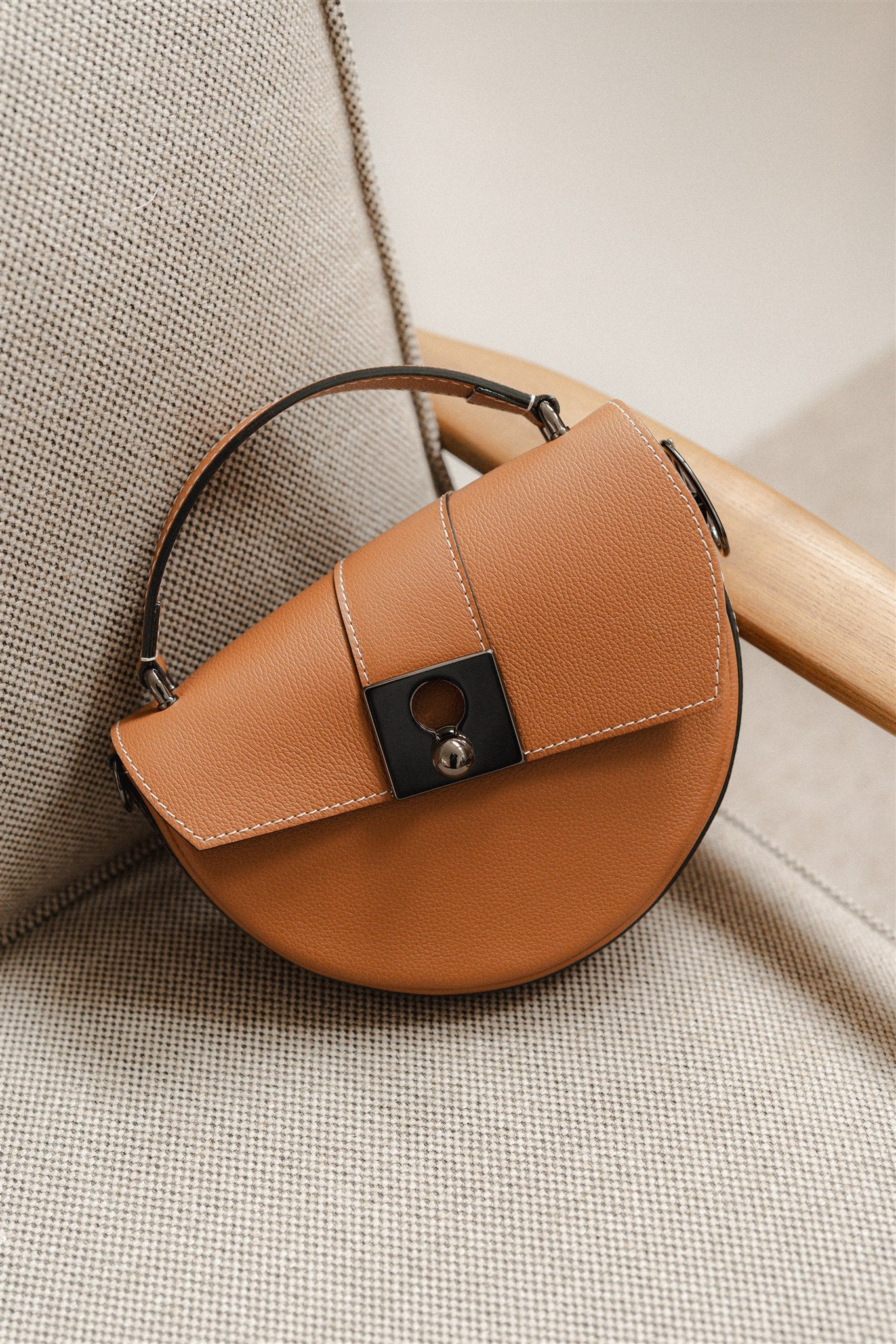 Nodie's Côme sac demi-lune cuir camel grainé petit