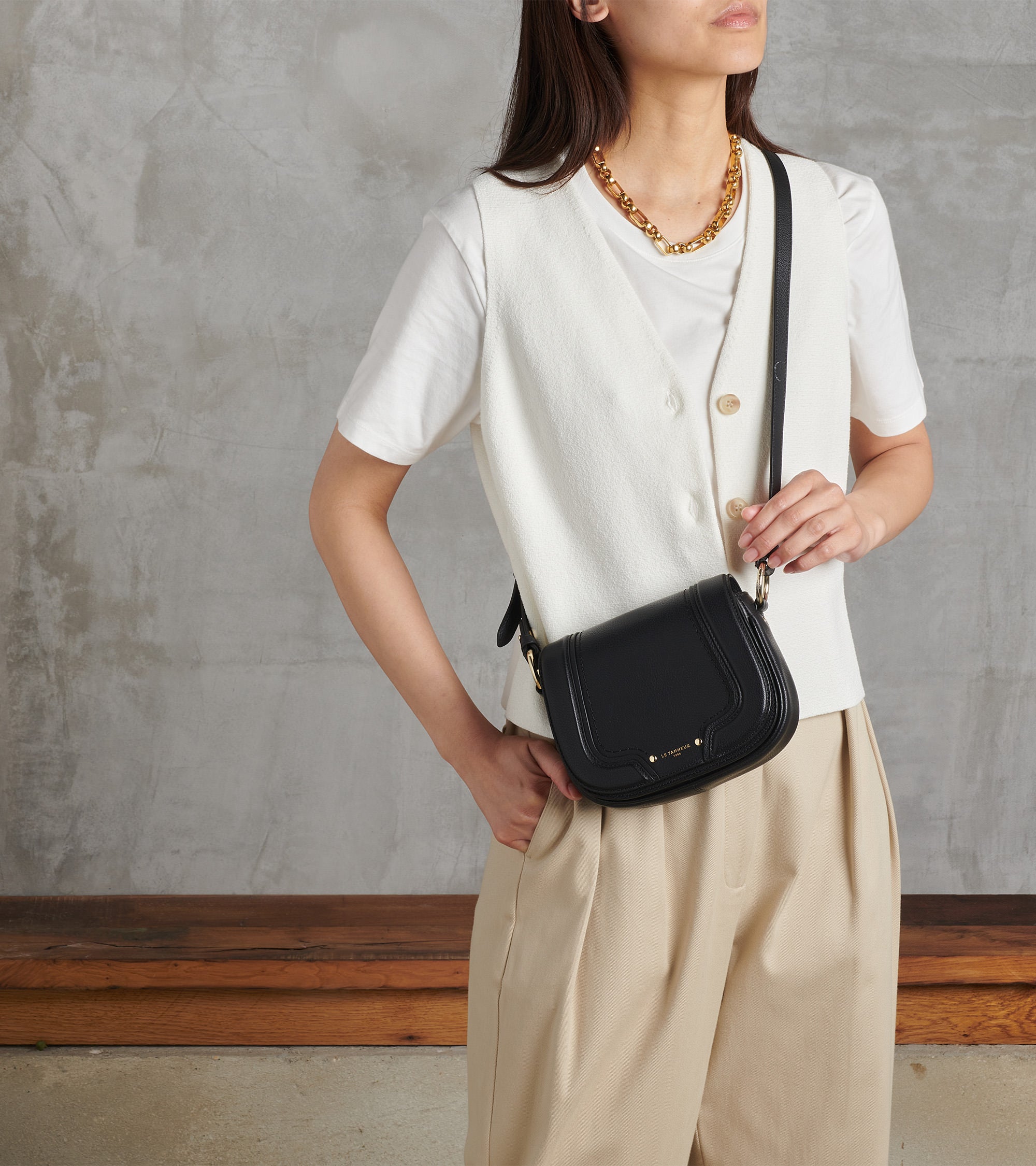 Le Tanneur Ella petit sac bandoulière cuir grainé noir