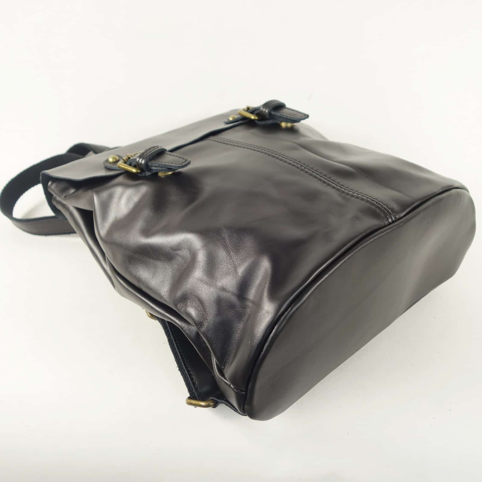 Collection Esprit Cuir SUMMER sac à dos cuir noir souple léger