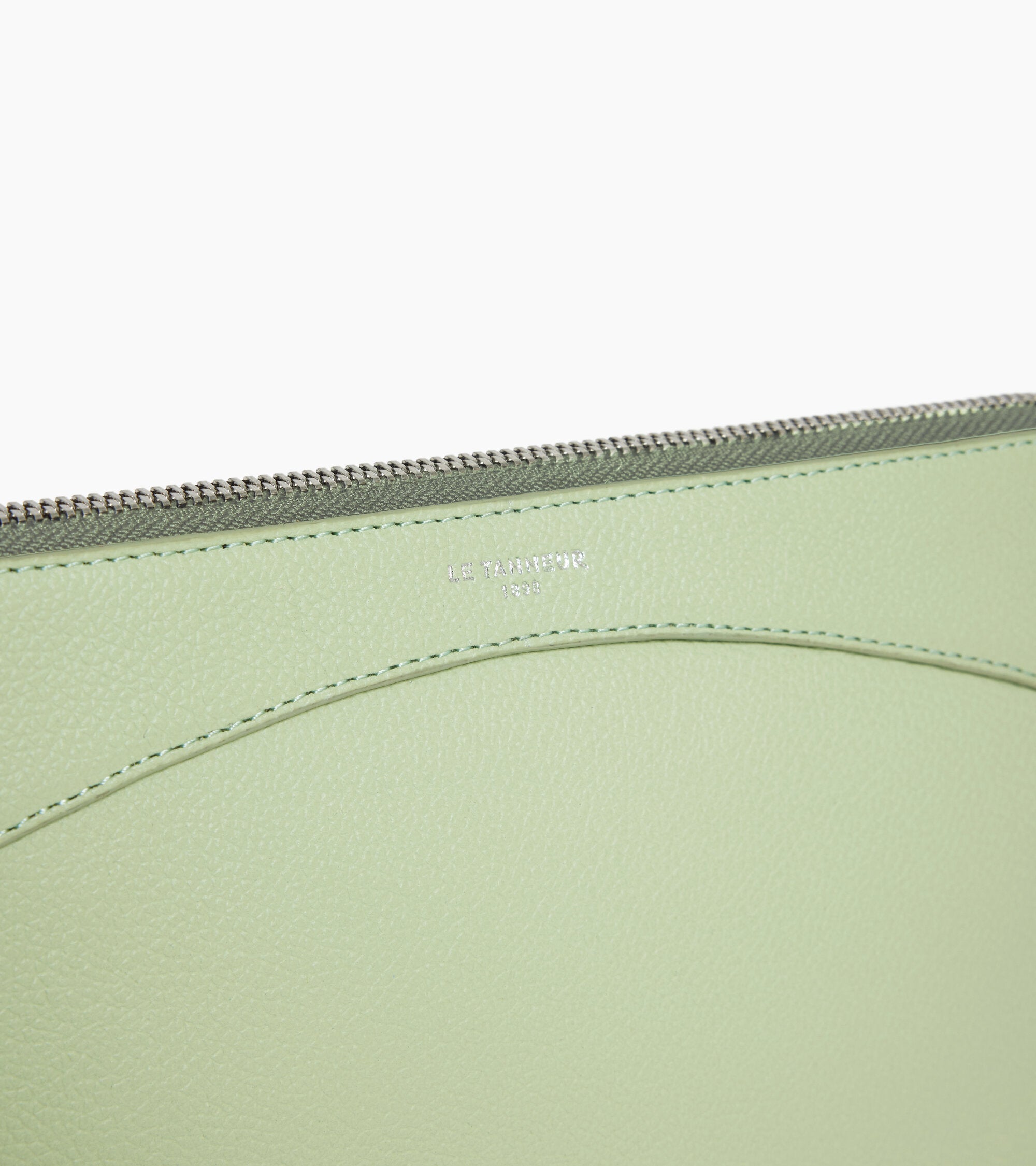 Le Tanneur pochette zippée cuir grainé dragonne