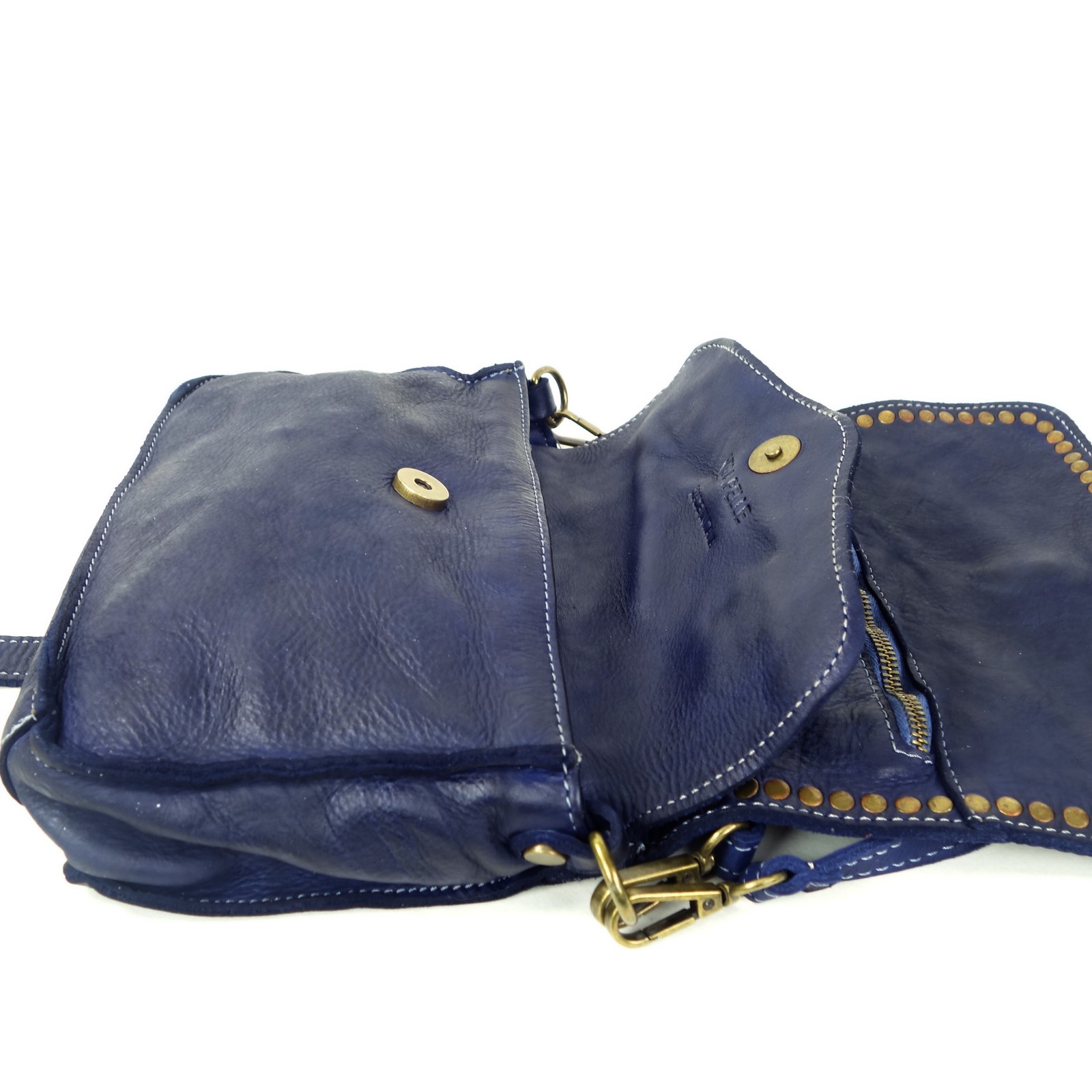 Collection Esprit Cuir GENA mini sac pochette cuir bleu jean clouté
