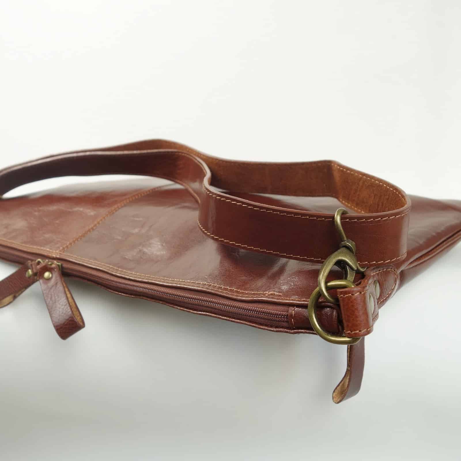 Collection Esprit Cuir Zeus grande sacoche cuir marron 17 pouces