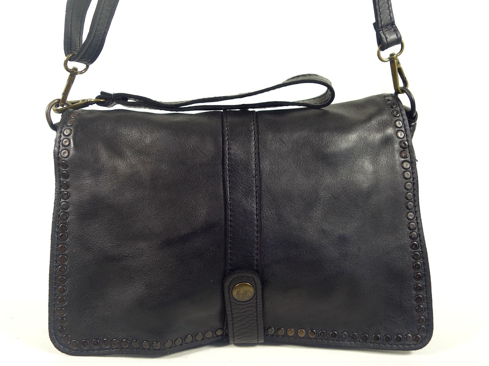 Collection Esprit Cuir Sac pochette GENA sac main cuir noir clouté