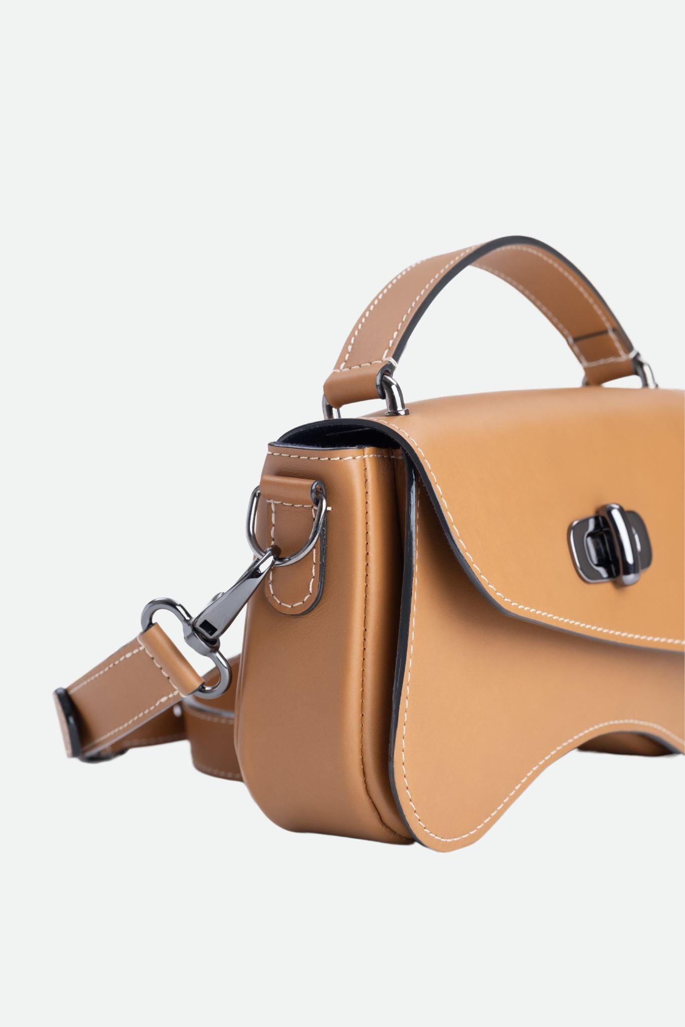 Nodie's L'iconique sac baguette cuir camel lisse
