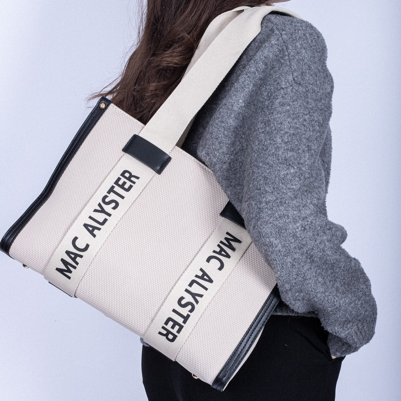 Mac Alyster Miss Clover sac cabas tressé Noir 26 cm