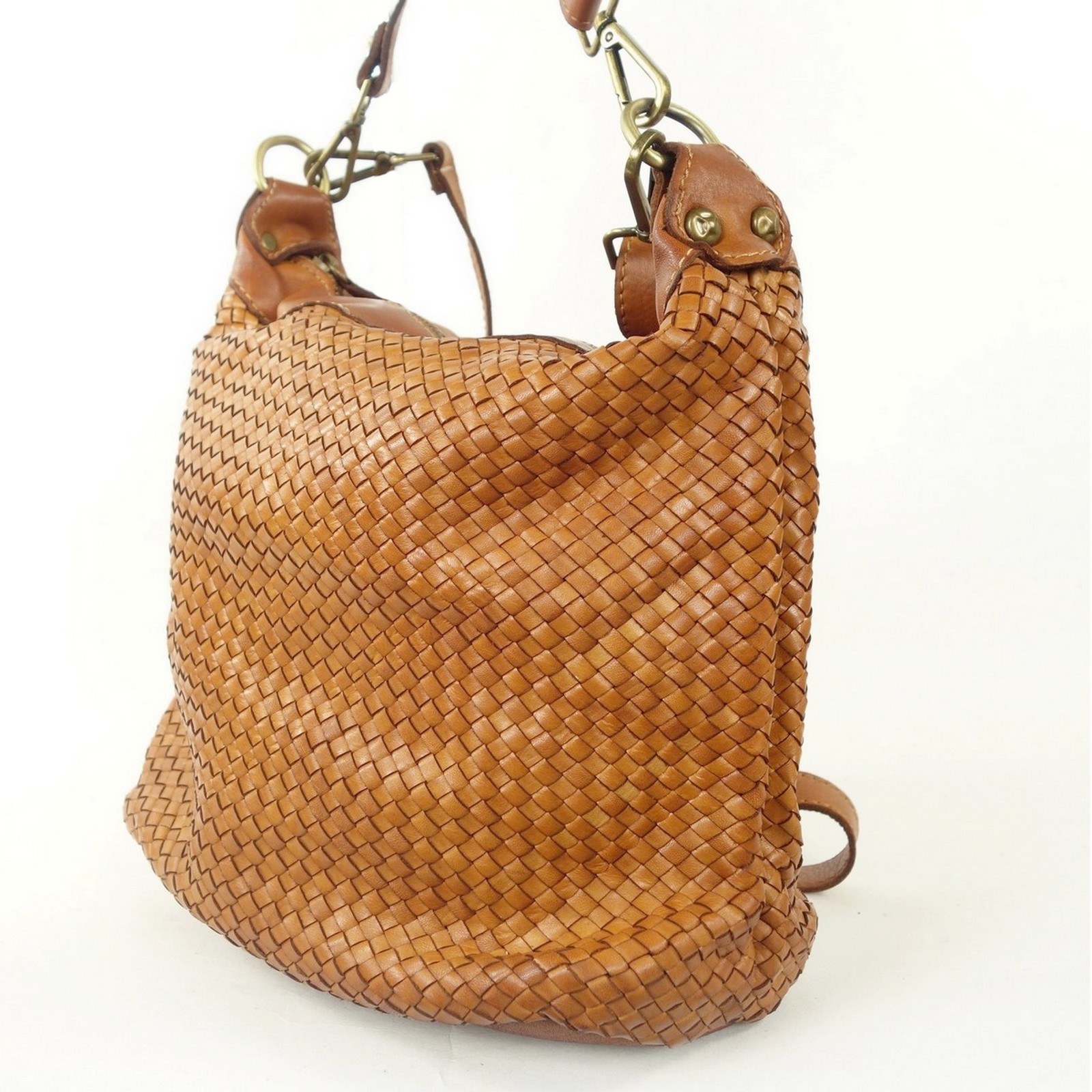 Collection Esprit Cuir MARLEEN besace cuir tressé camel