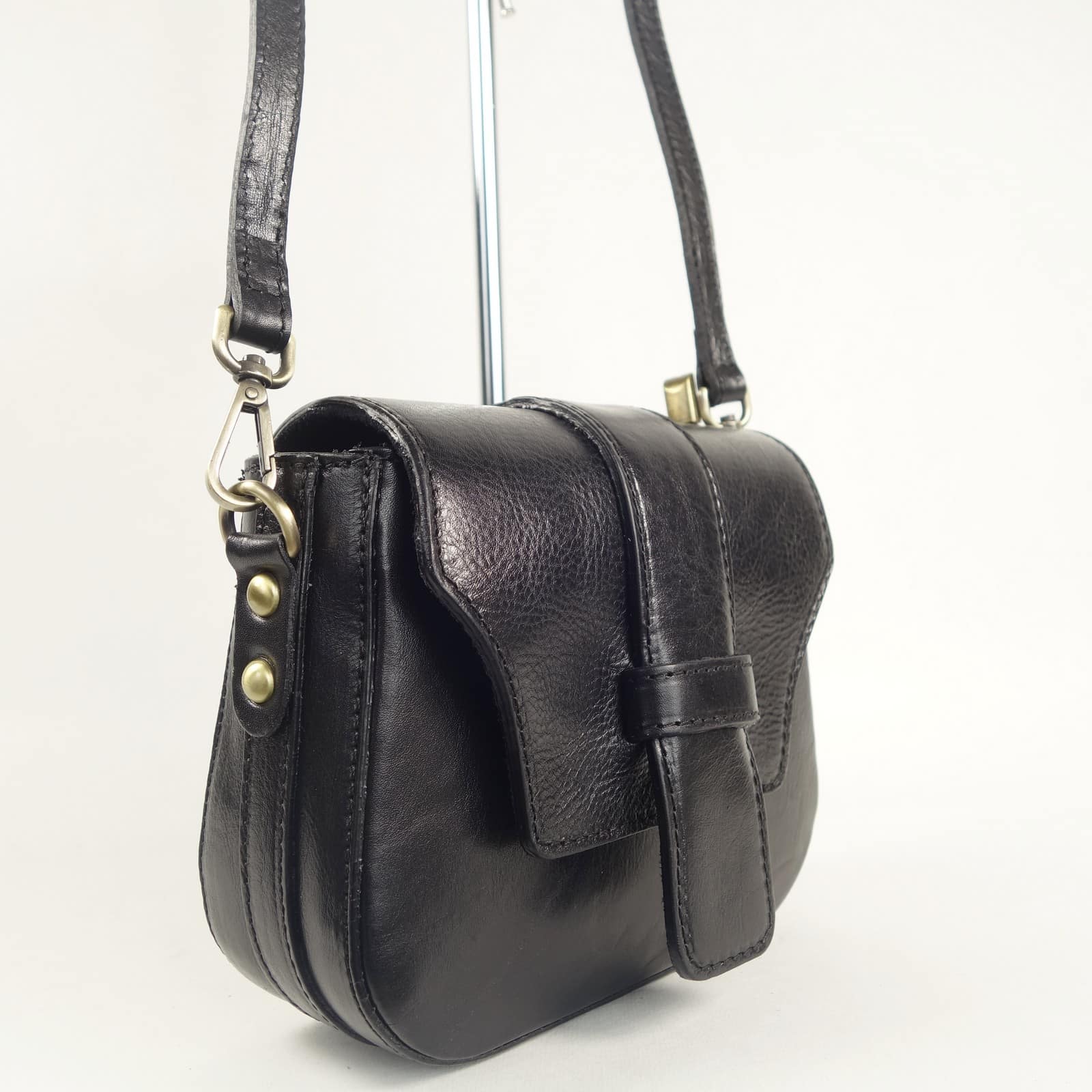 Collection Esprit Cuir GEA mini sac bandoulière cuir noir