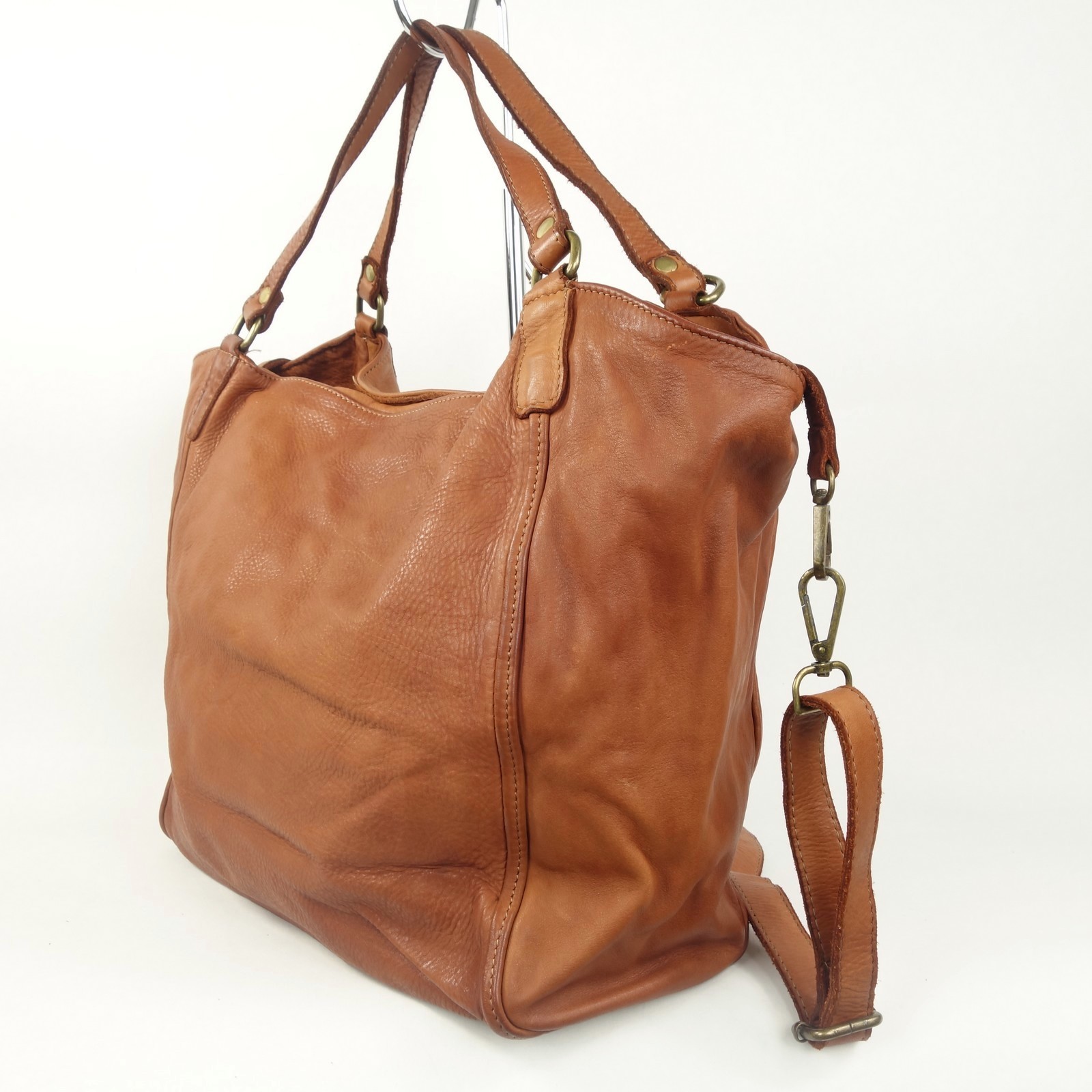 Collection Esprit Cuir DAVY sac cabas cuir naturel vintage A4