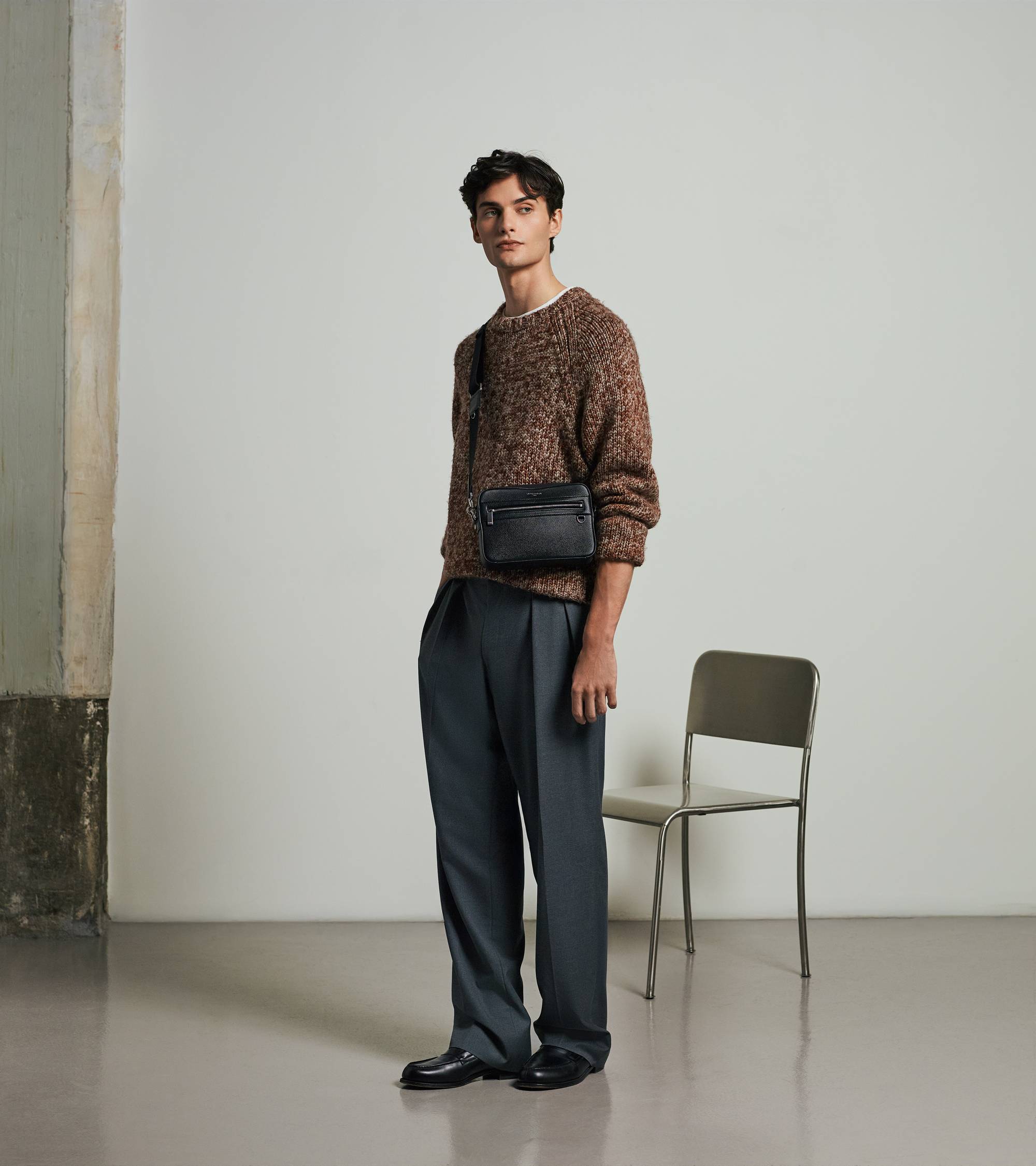 Le Tanneur Emile petite sacoche cuir grainé noir bandoulière