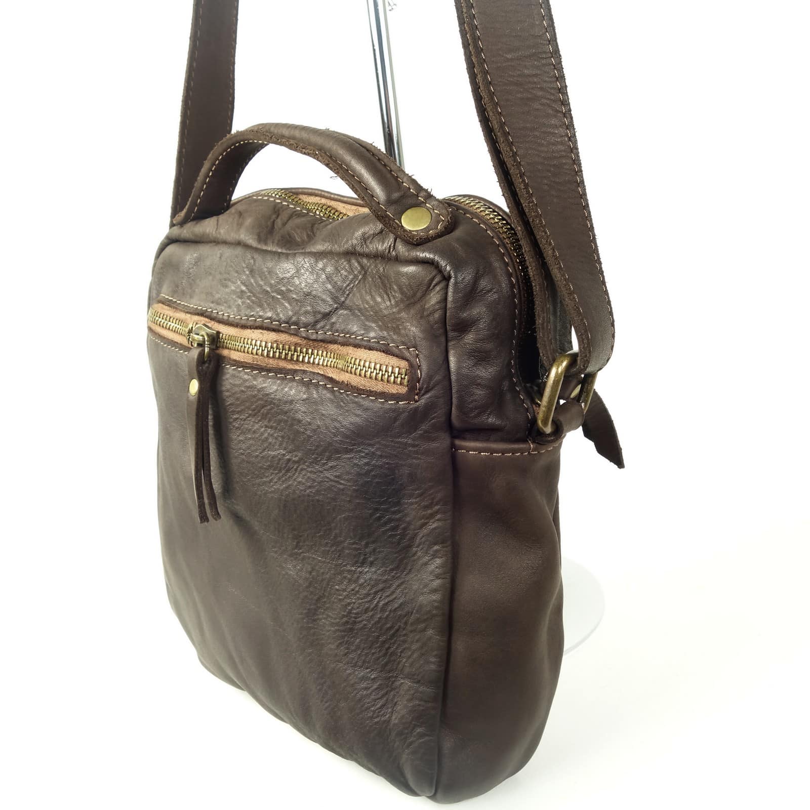 Collection Esprit Cuir Dino sacoche marron cuir souple