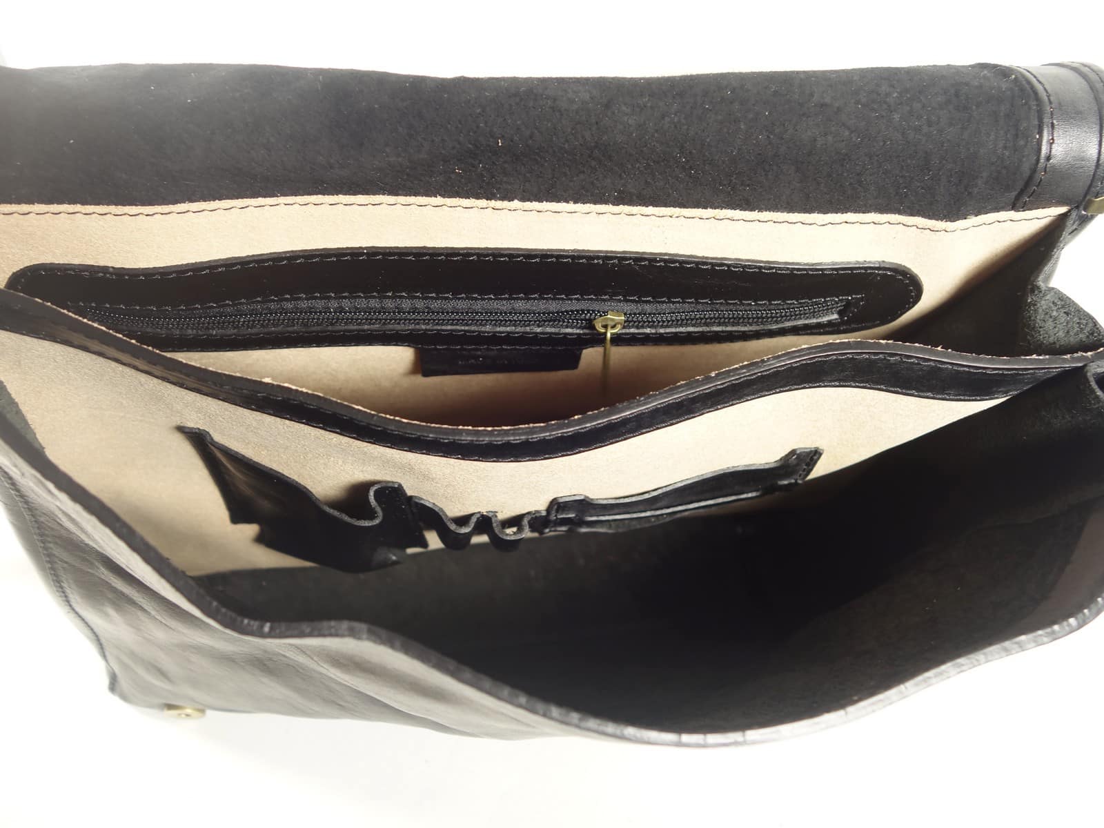 Collection Esprit Cuir Firenze sac bandoulière cuir noir A4 15 pouces