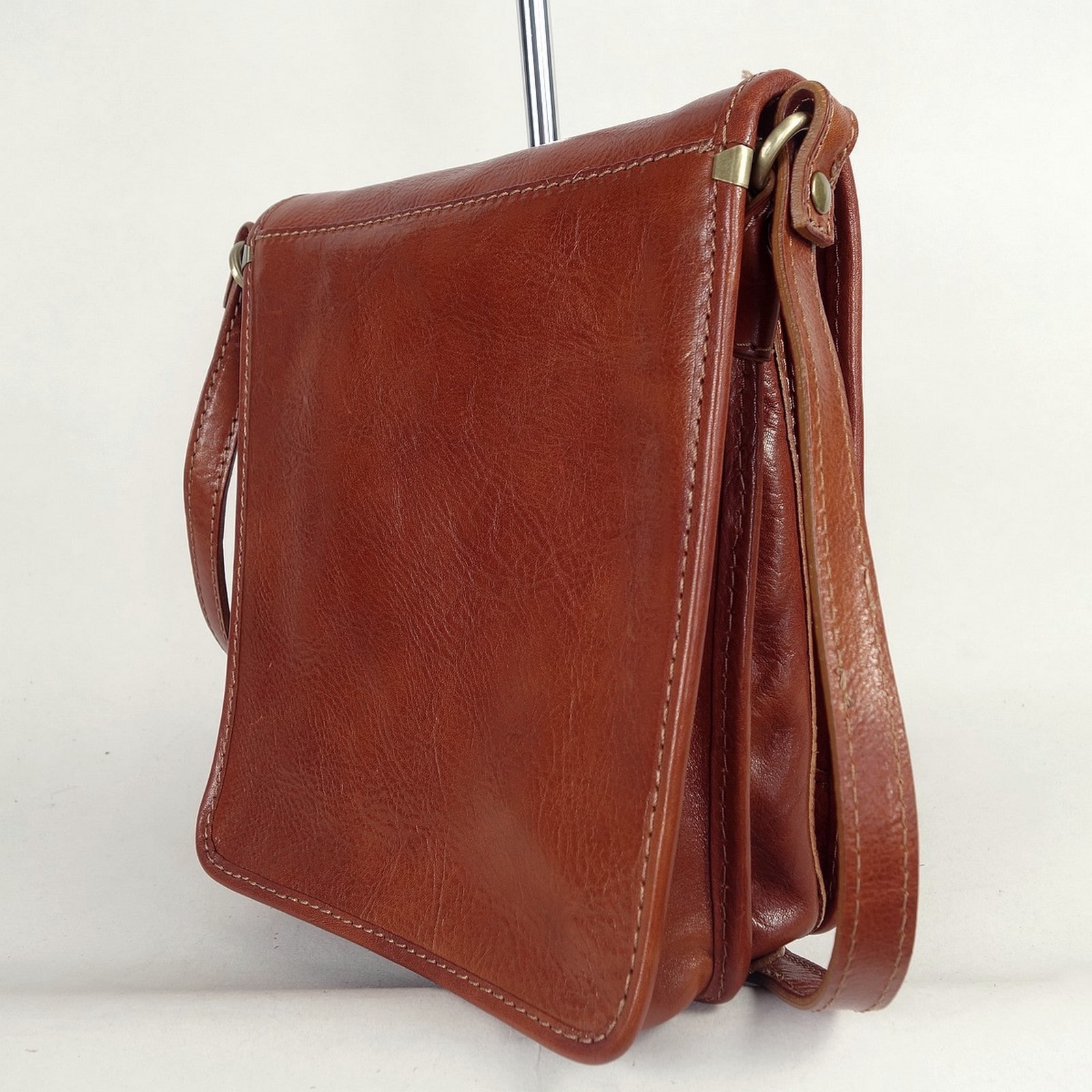 Collection Esprit Cuir Sac bandoulière Milano cuir cognac