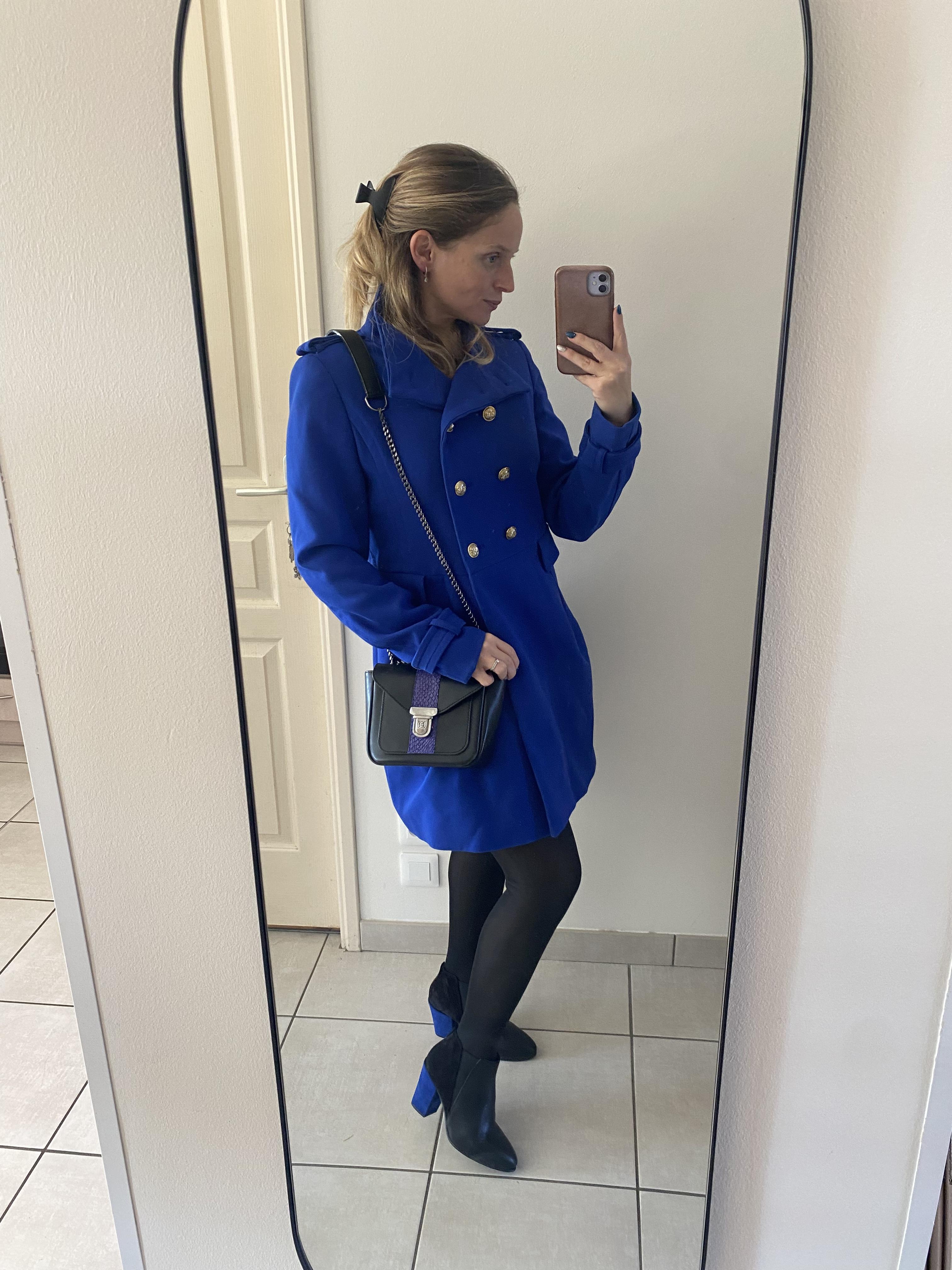 Nodie's Isaac mini sac bandoulière cuir noir lisse poisson