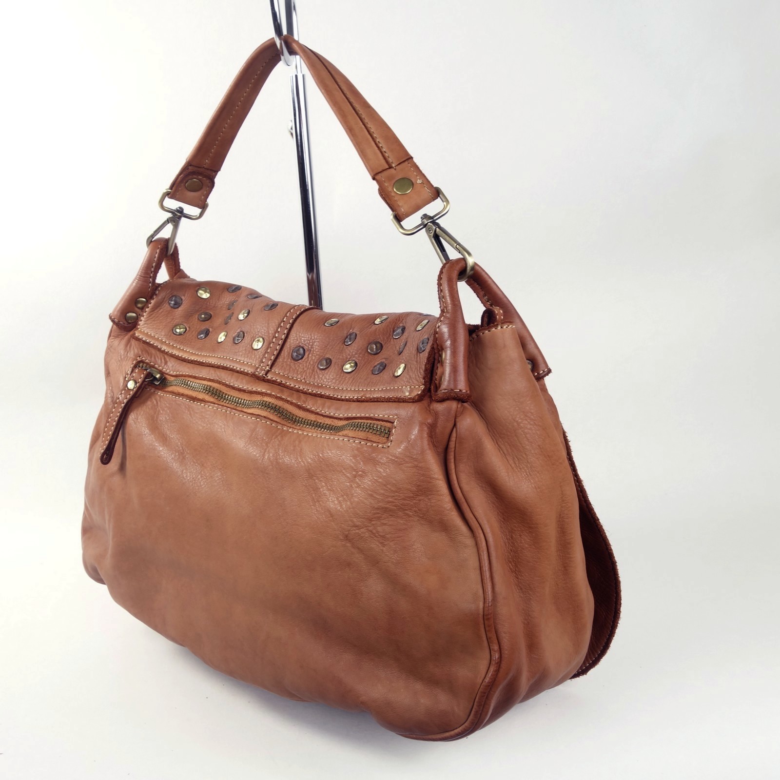Collection Esprit Cuir Sac épaule Anna cuir camel clouté