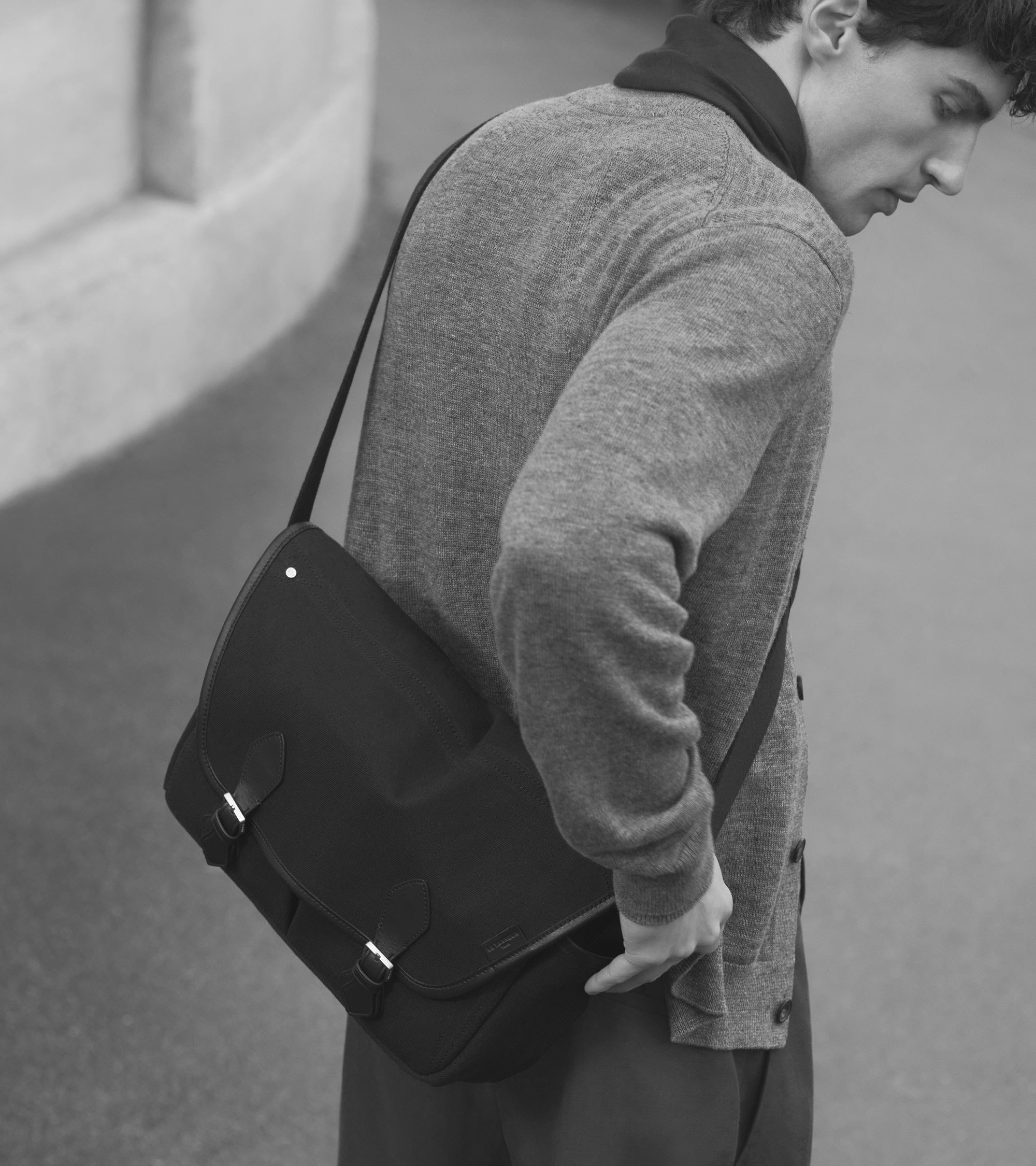 Le Tanneur Solveig sac bandoulière moyen noir toile coton cuir