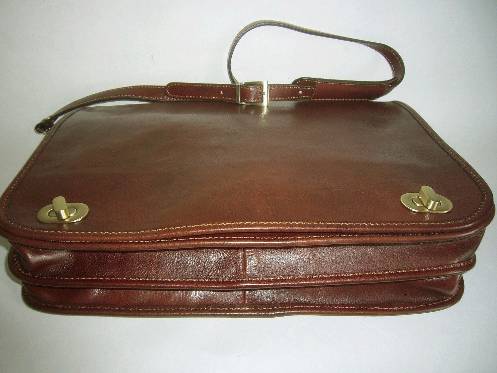 Collection Esprit Cuir GIACOMO porte-document cuir marron A4 PC 15