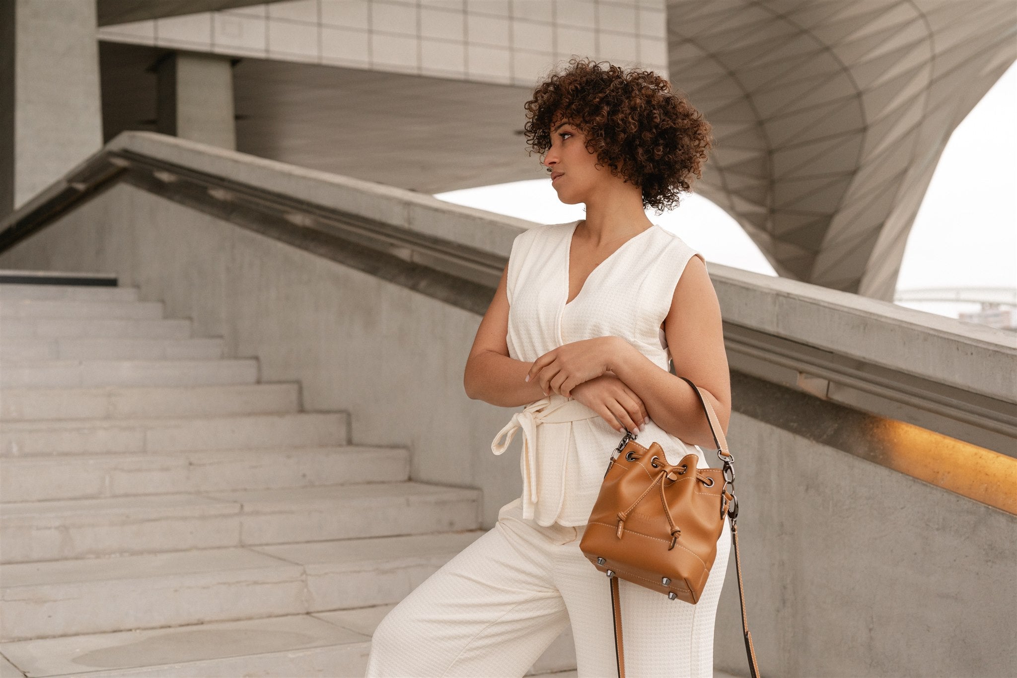 Nodie's Tommy camel lisse sac seau cuir femme