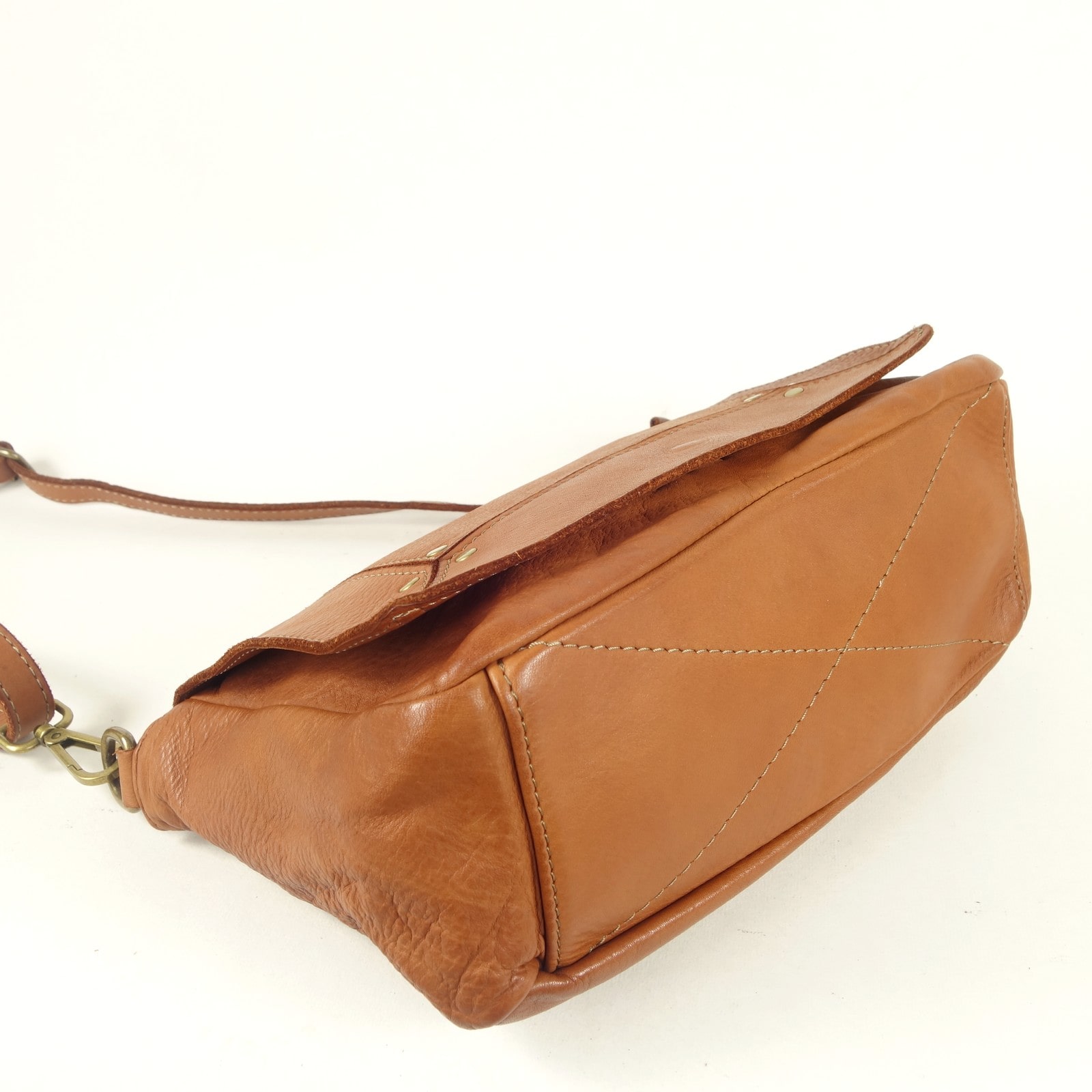 Collection Esprit Cuir ARIANA sac bandoulière naturel cuir
