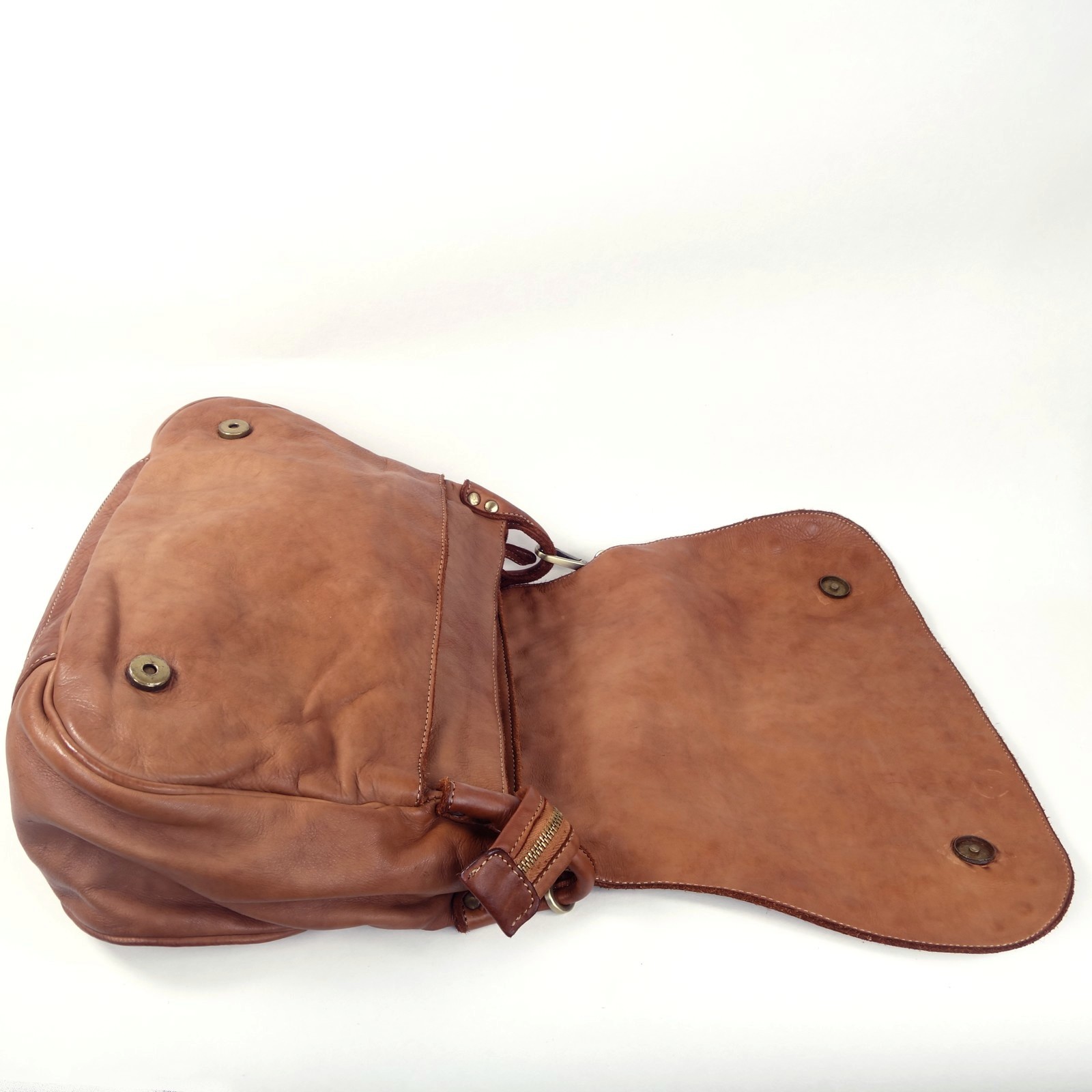 Collection Esprit Cuir Sac épaule Anna cuir camel clouté