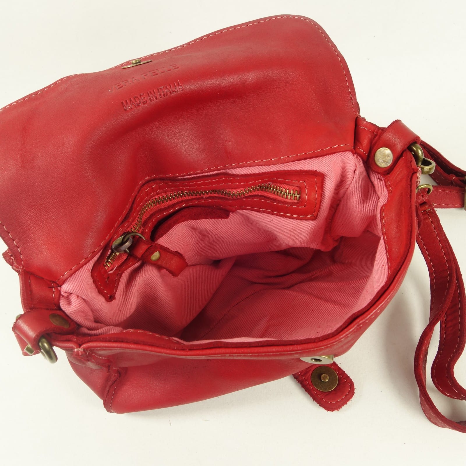Collection Esprit Cuir Gena mini pochette cuir rouge vintage