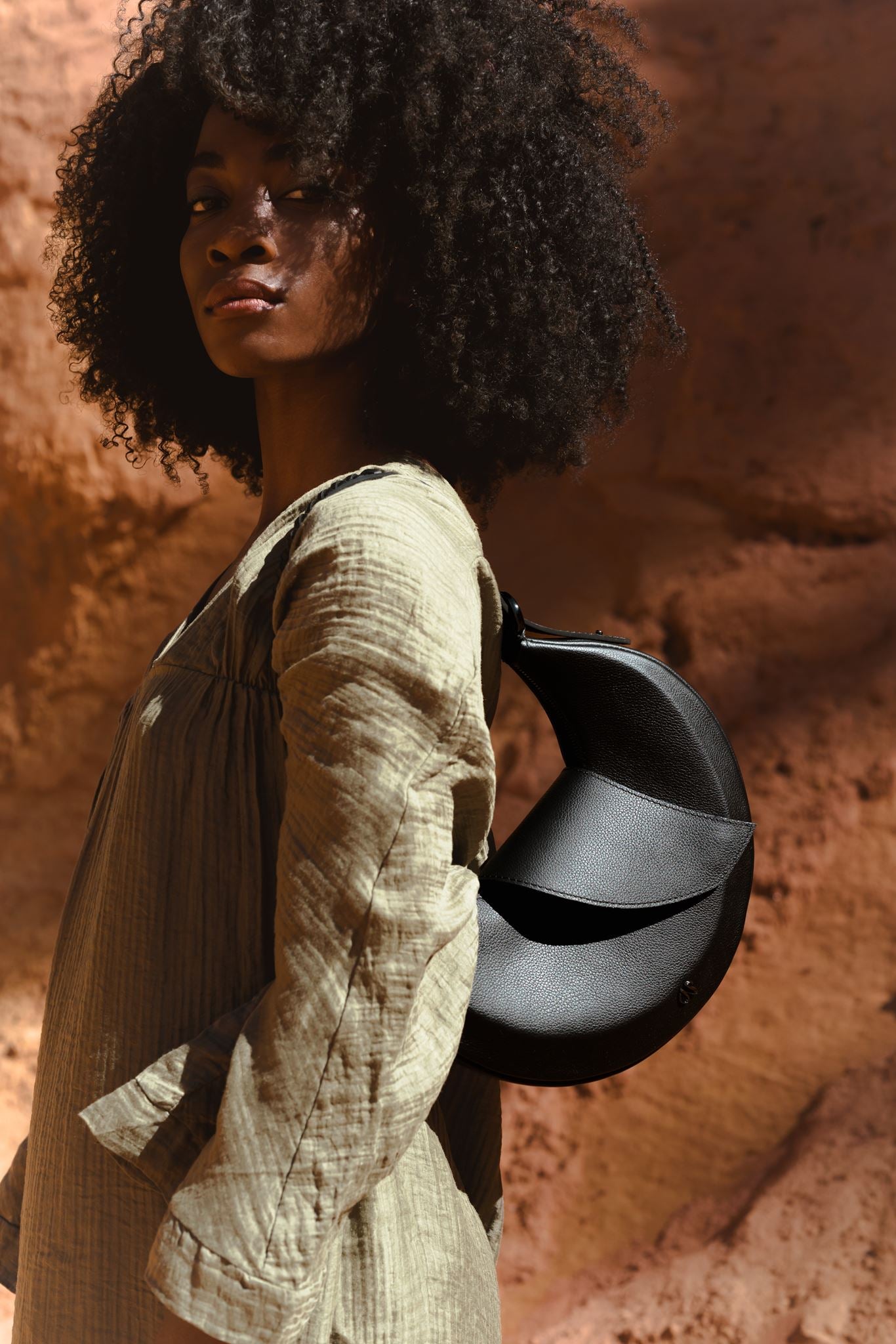 Nodie's Nouvelle Lune sac hobo cuir noir grainé