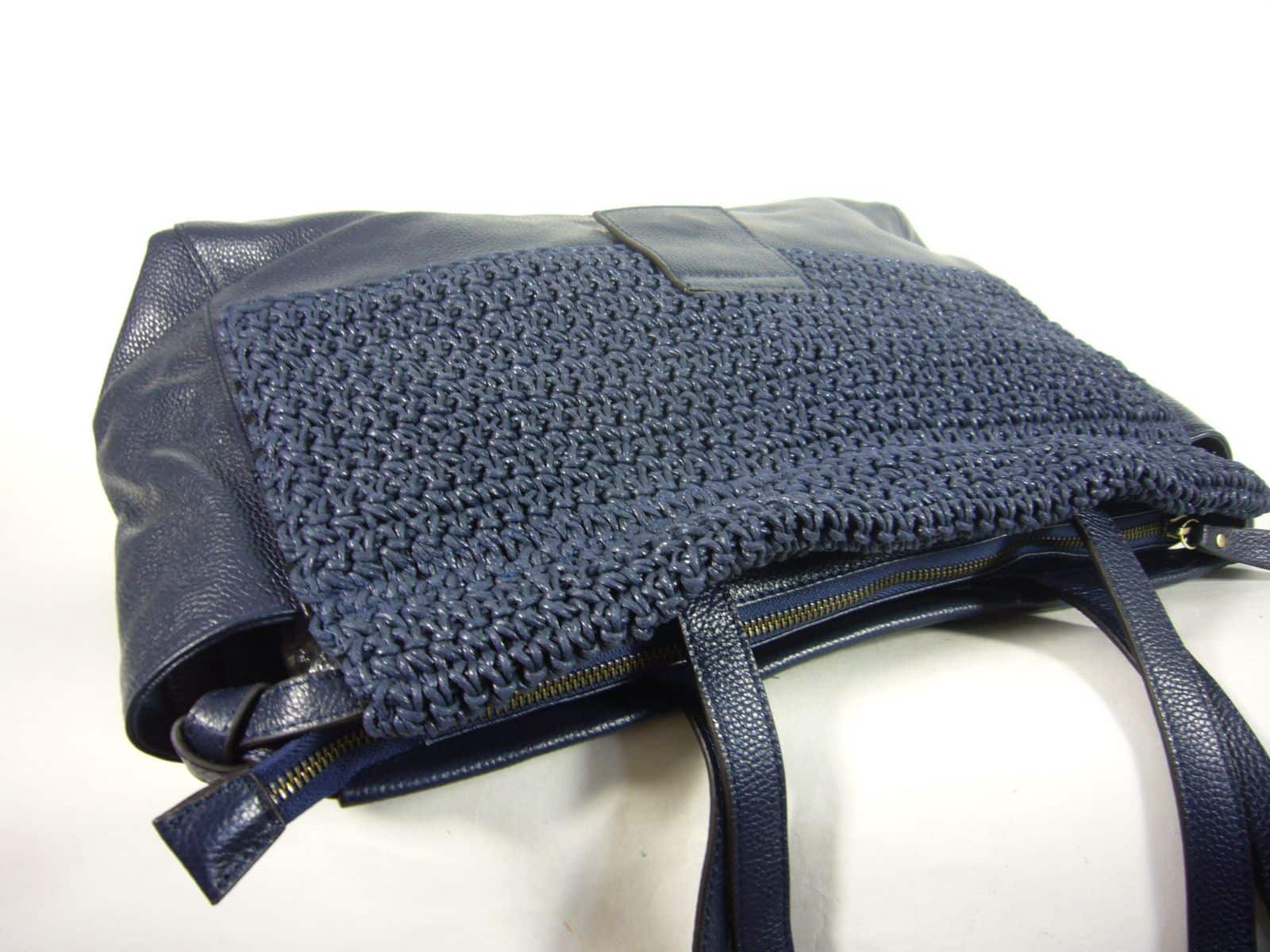 Collection Esprit Cuir MARGOT sac à main cuir bleu nuit rabat