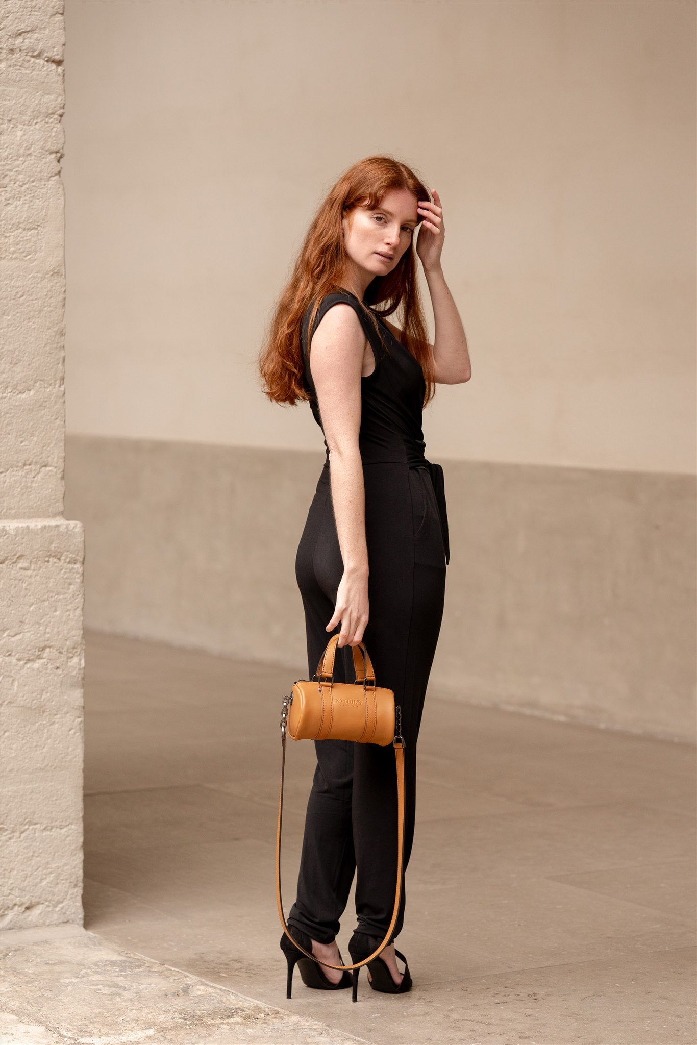 Nodie's Jim nano sac bowling cuir camel lisse