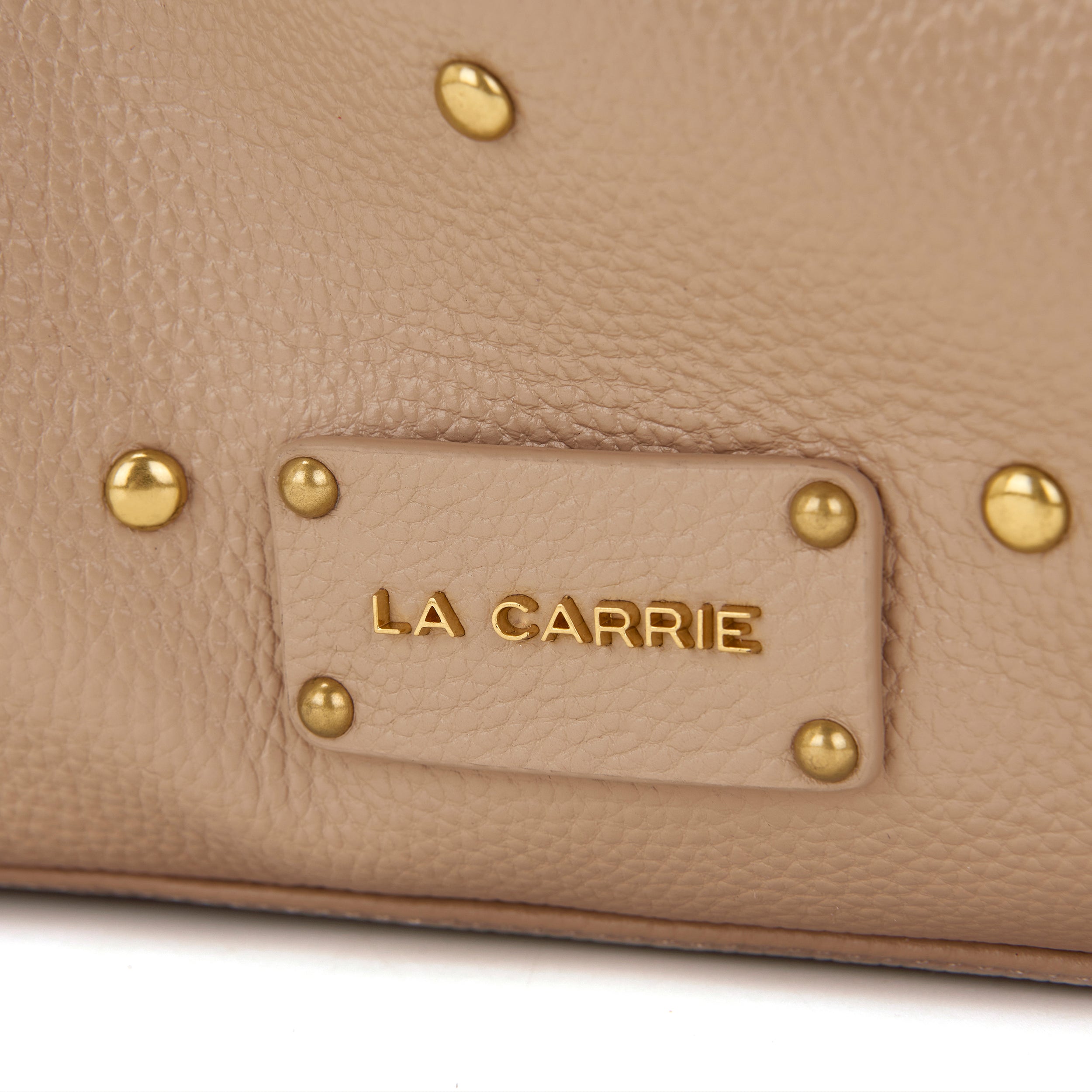 La Carrie Foulard sac shopping beige cuir clouté 34x21 cm