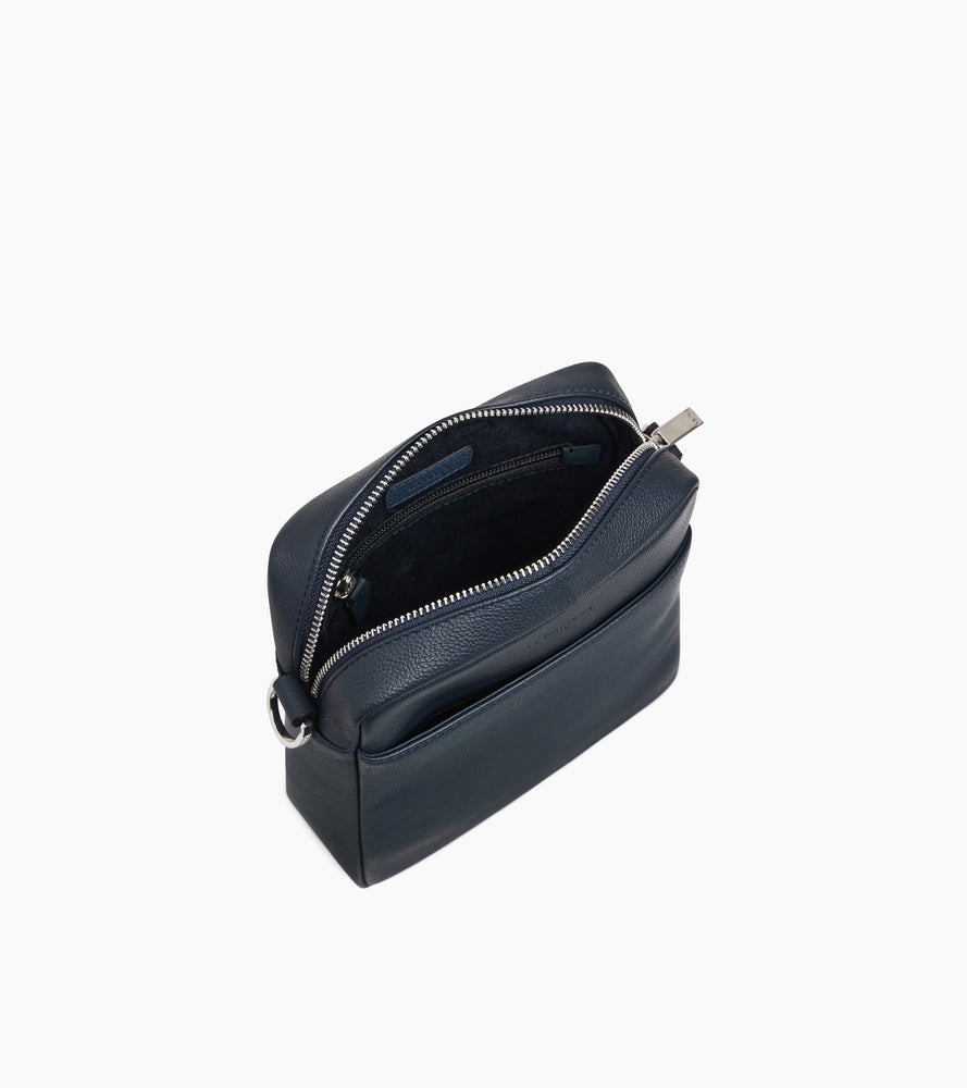 Le Tanneur Marceau petite sacoche cuir grainé bleu