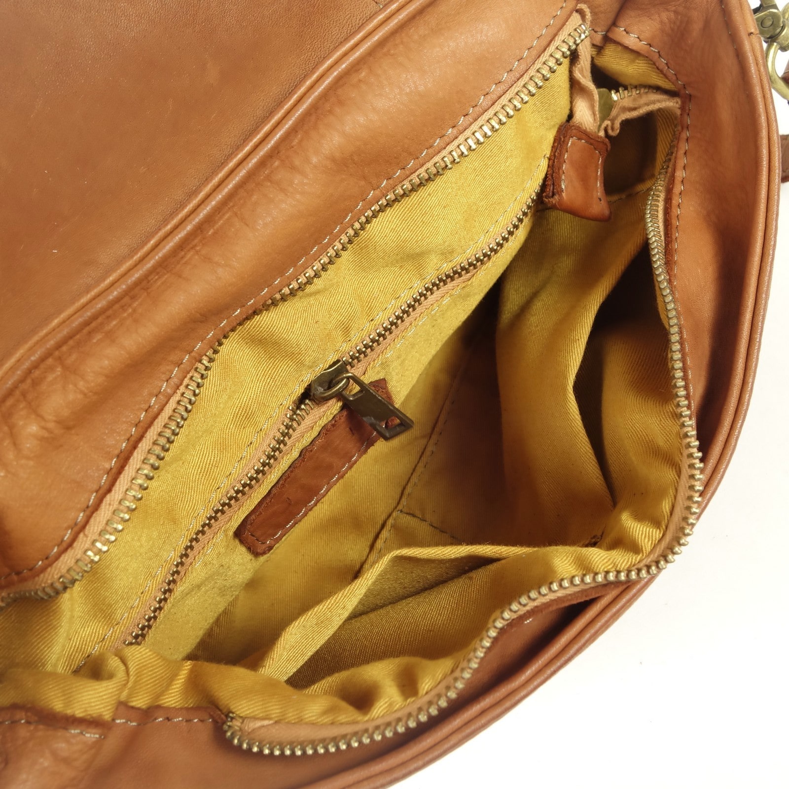 Collection Esprit Cuir ARIANA sac bandoulière naturel cuir