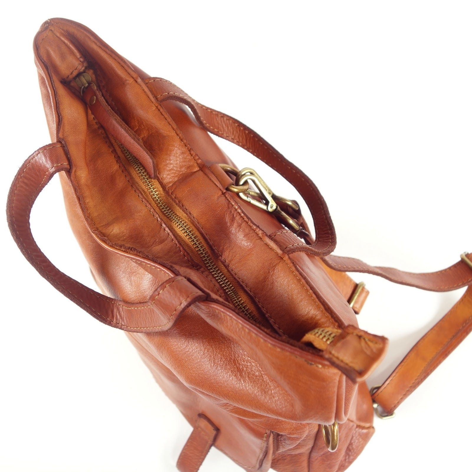 Collection Esprit Cuir ZEUDI sac à dos cuir naturel vintage