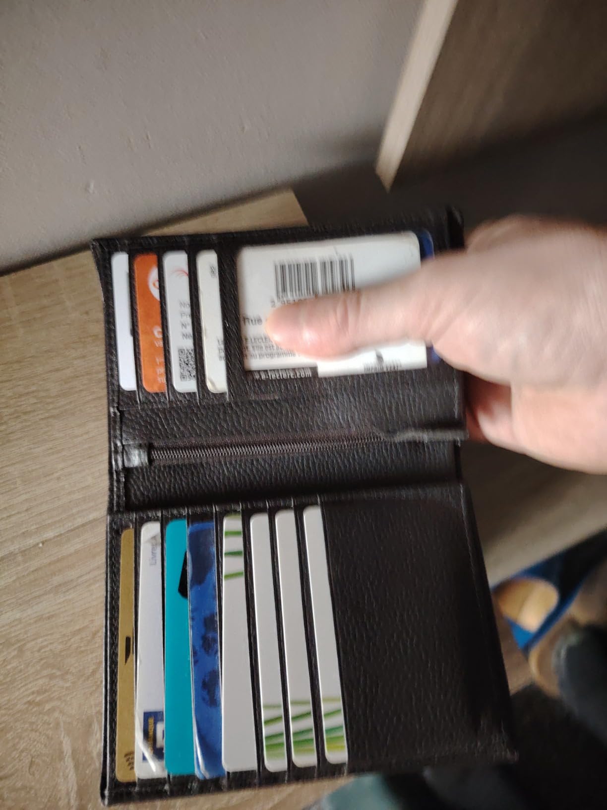 Le Tanneur Charles portefeuille vertical cuir anti-RFID 11 cartes