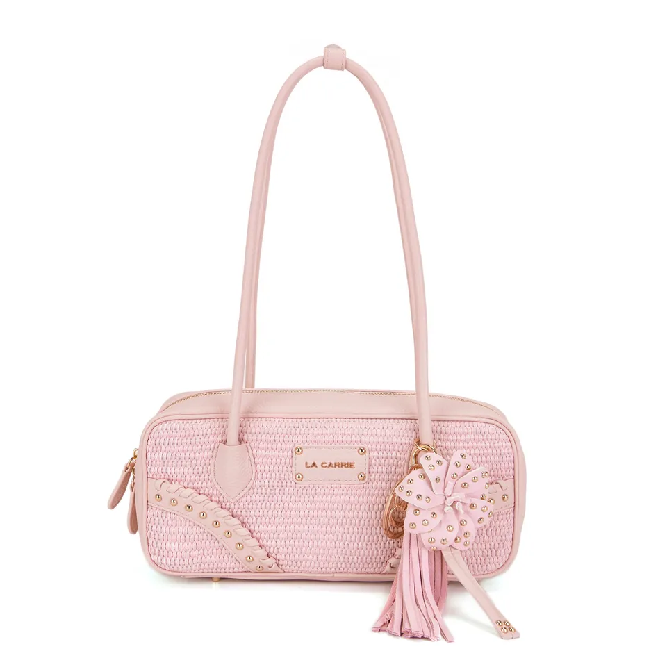 La Carrie La Plage sac bandoulière raphia rose clous