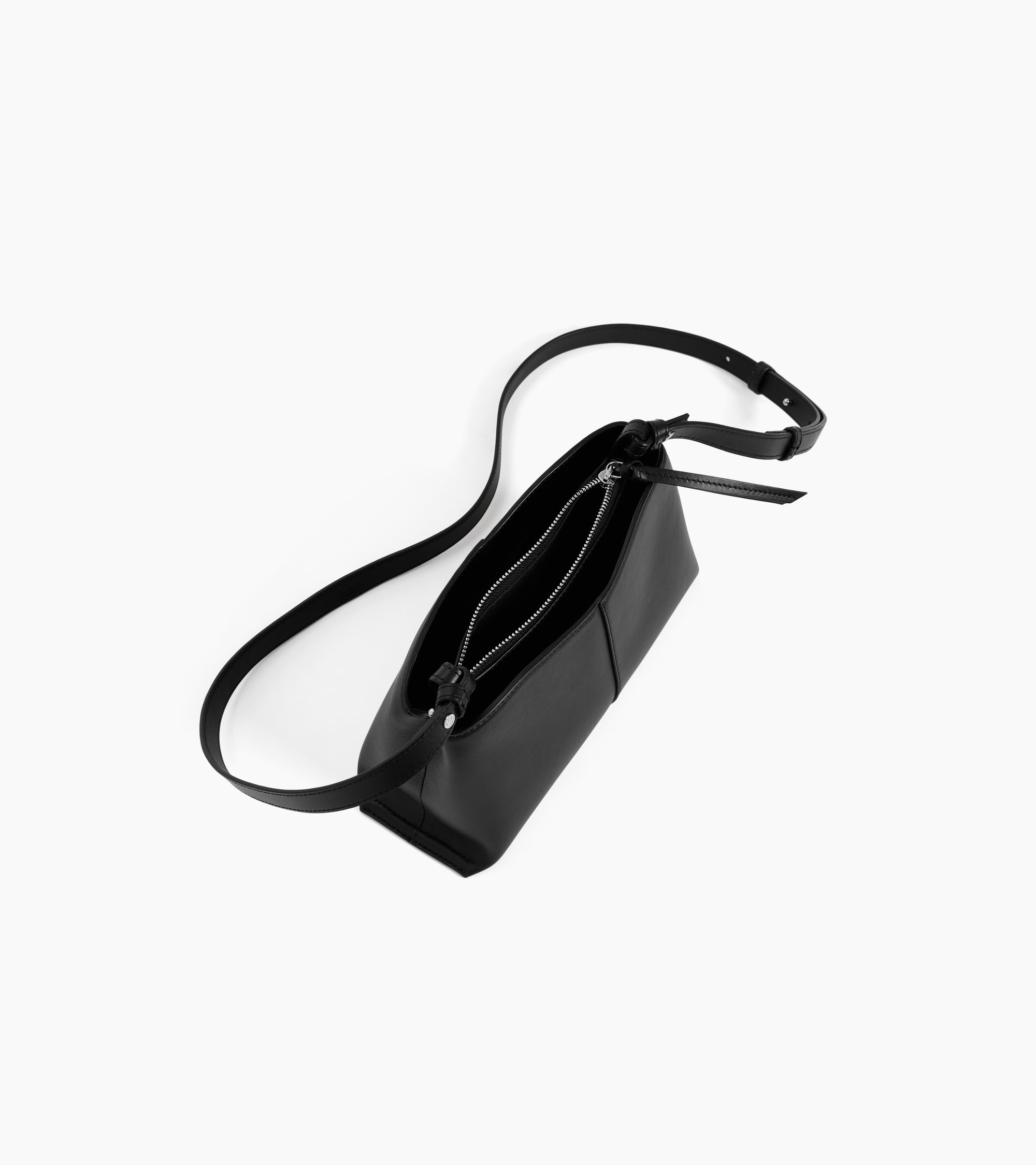 Le Tanneur Felicie petit sac bandouliere cuir lisse noir zippe