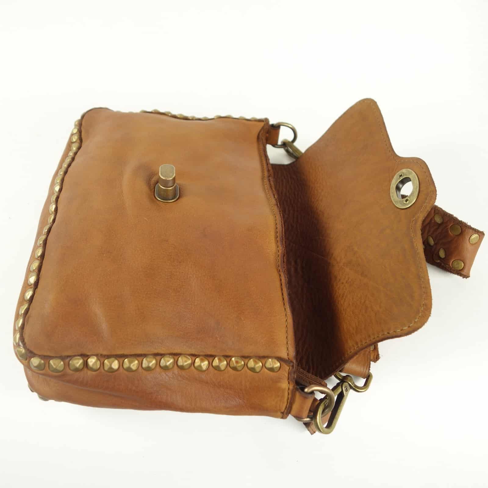 Collection Esprit Cuir MARIETTE pochette cuir naturel