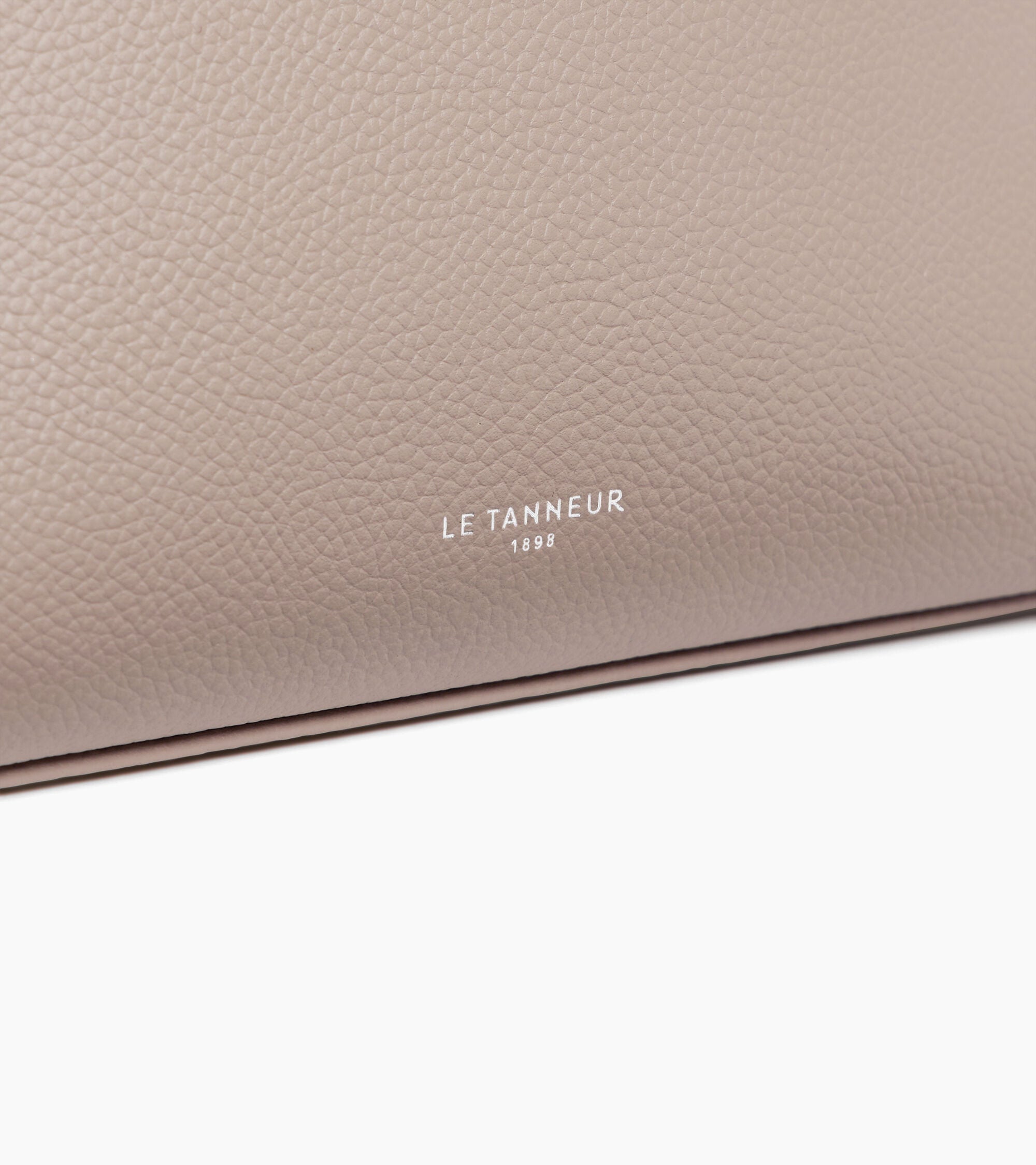 Le Tanneur trousse de toilette demi-lune gris cuir grainé