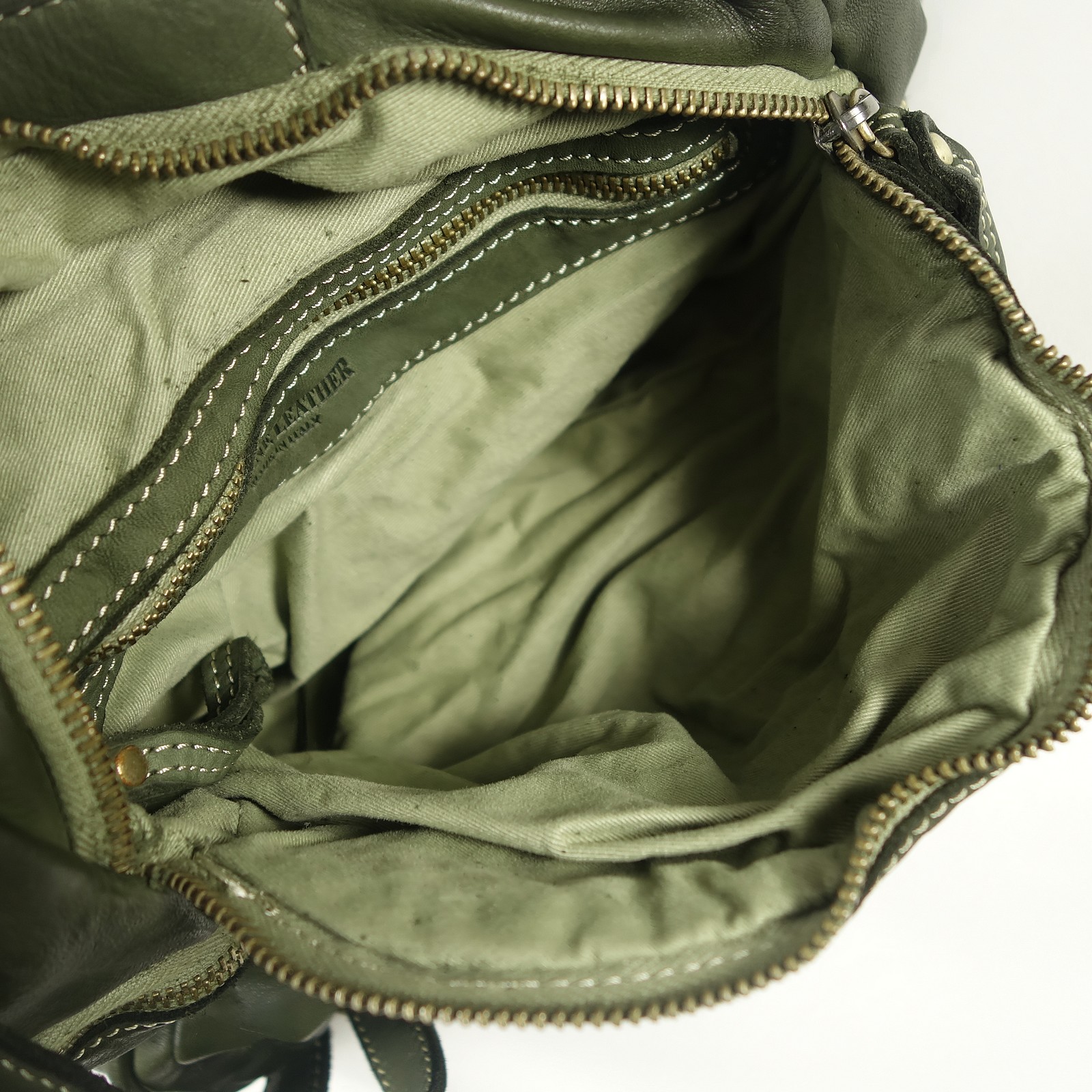 Collection Esprit Cuir Sac à dos MILO sac à dos cuir vert convertible