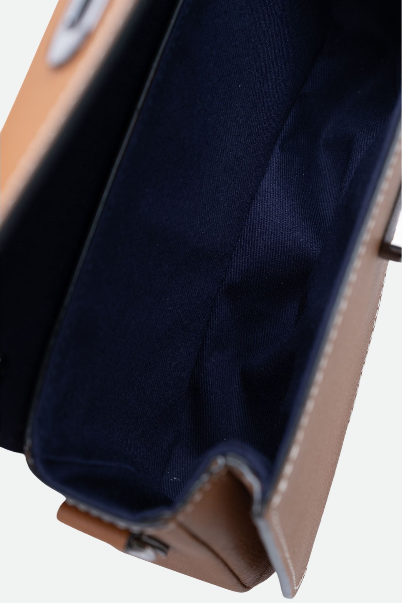 Nodie's L'iconique sac baguette cuir camel lisse