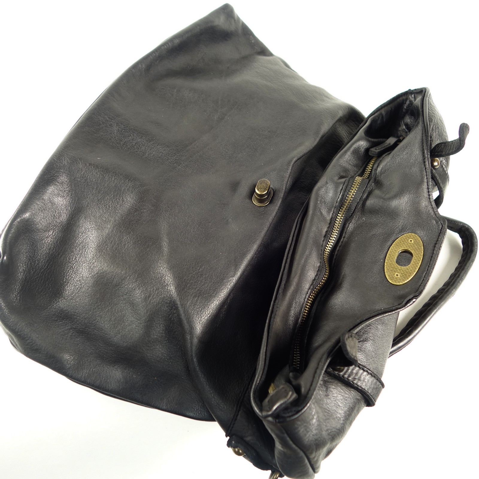 Collection Esprit Cuir BASTIEN grand sac cuir noir fermoir PC