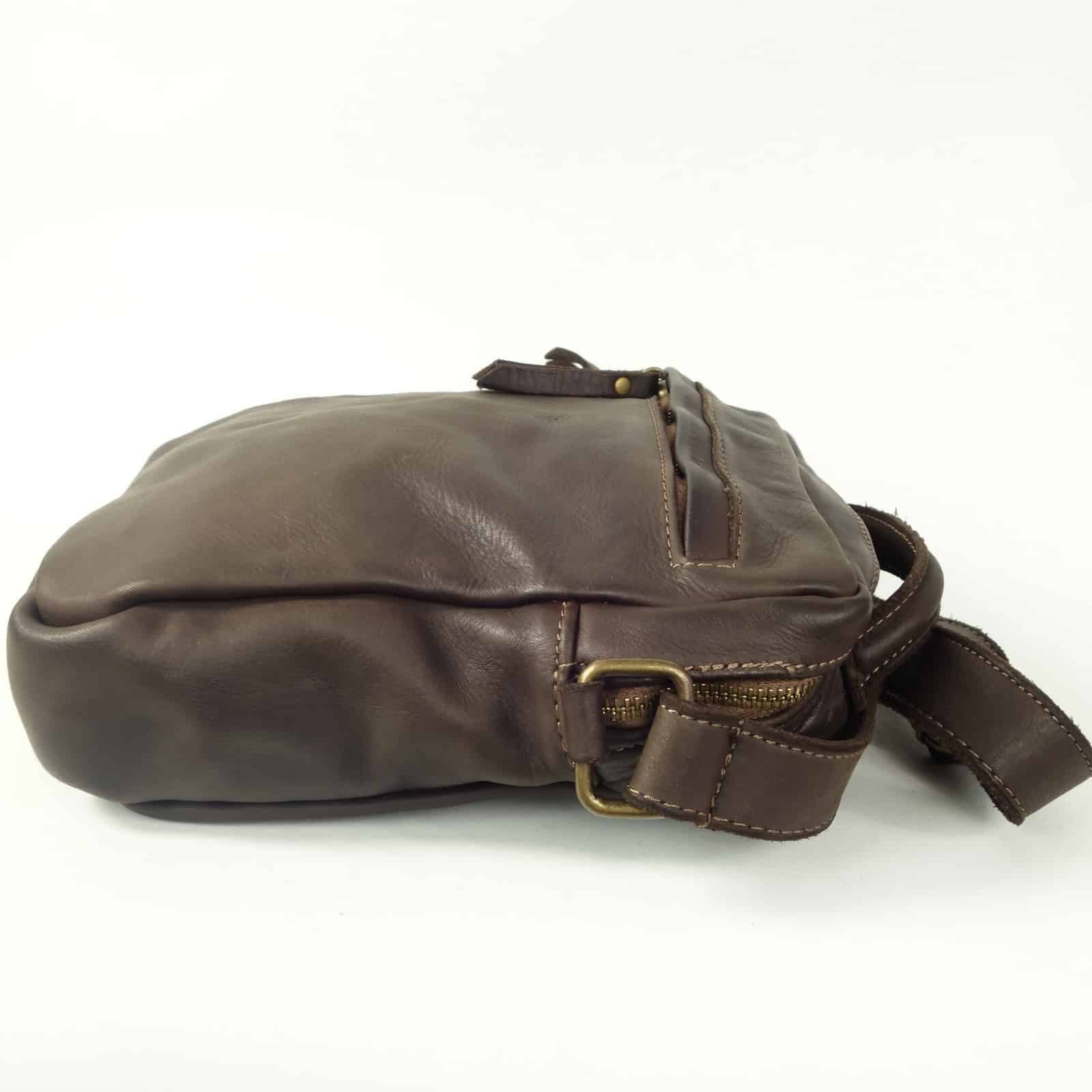Collection Esprit Cuir Dino sacoche marron cuir souple