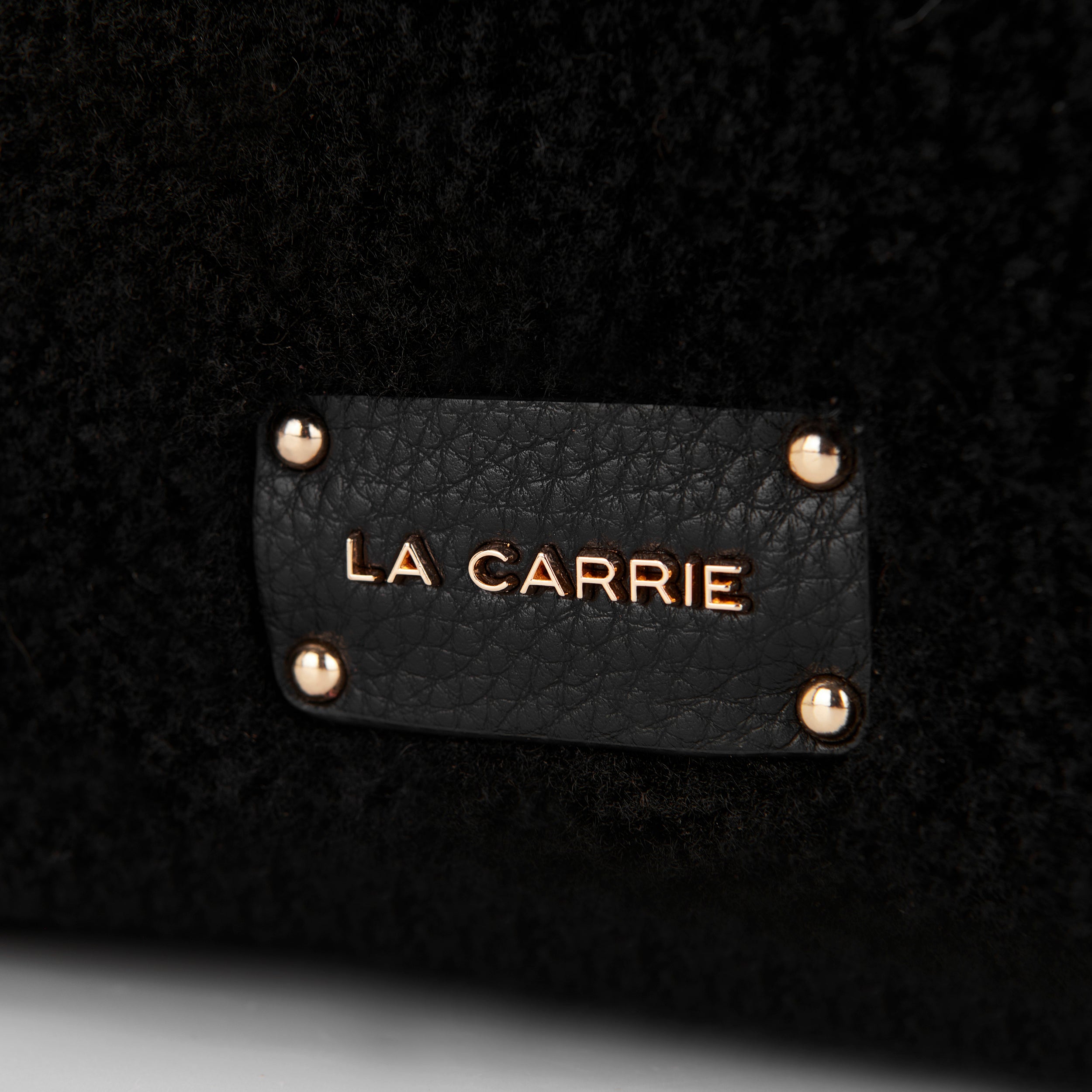 La Carrie Teddy sac bandoulière noir 34 cm fourrure