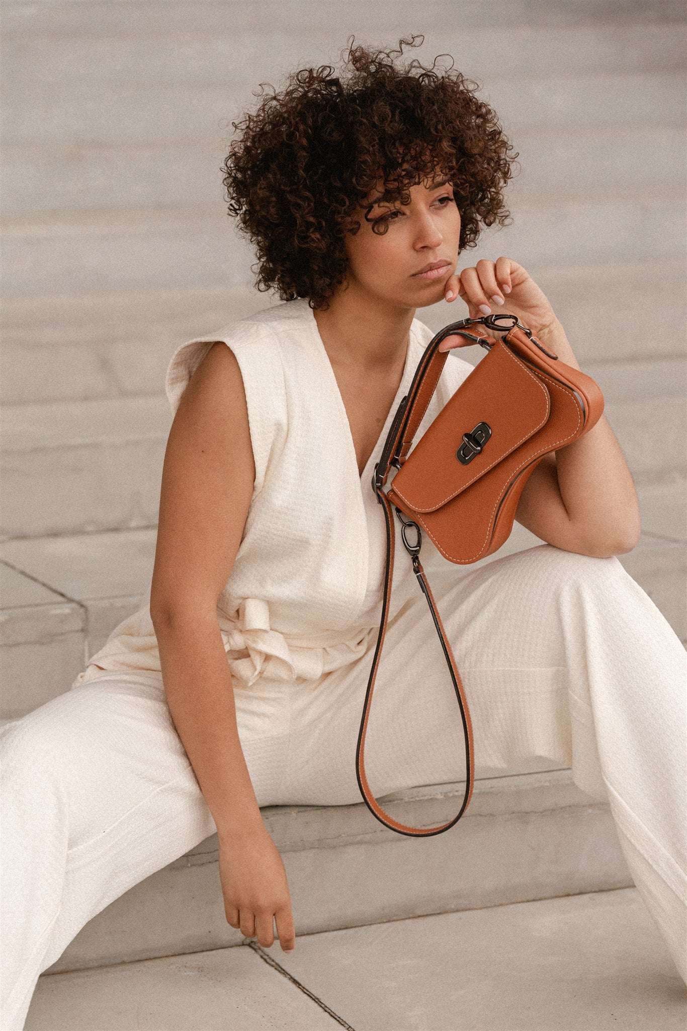 Nodie's L'iconique sac baguette cuir terracotta grainé