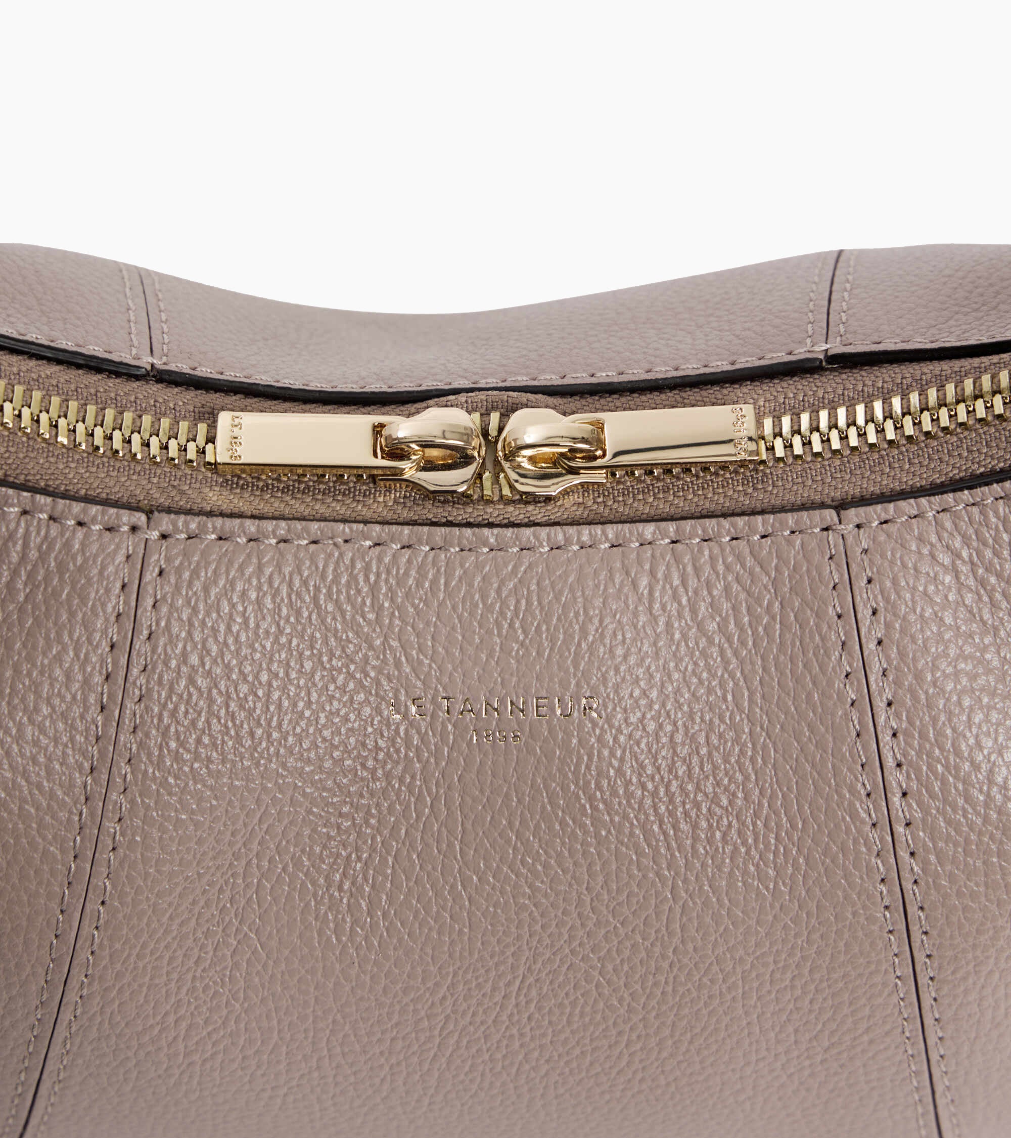 Le Tanneur Juliette petit sac hobo cuir grainé gris