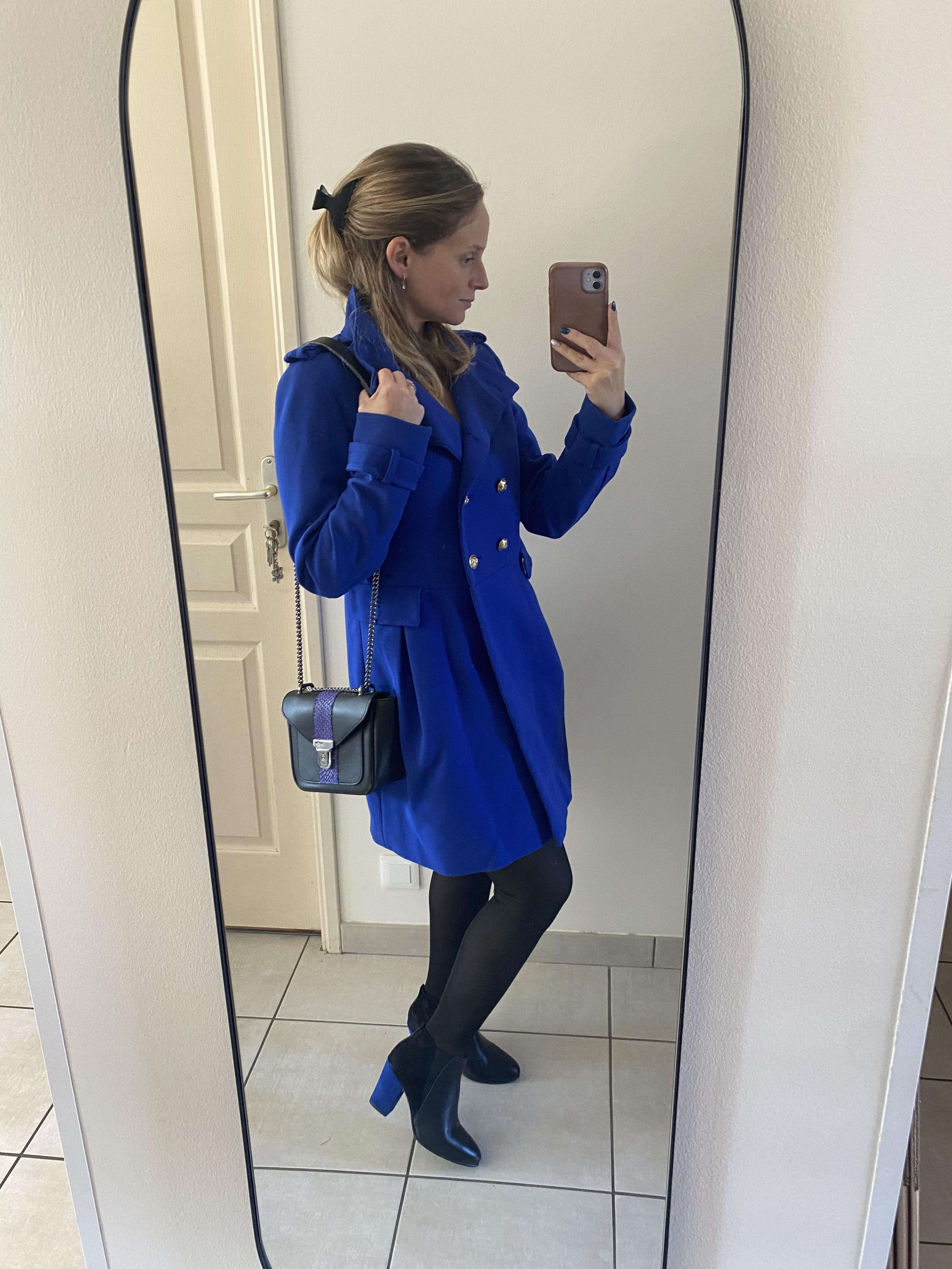 Nodie's Isaac mini sac bandoulière cuir noir lisse poisson