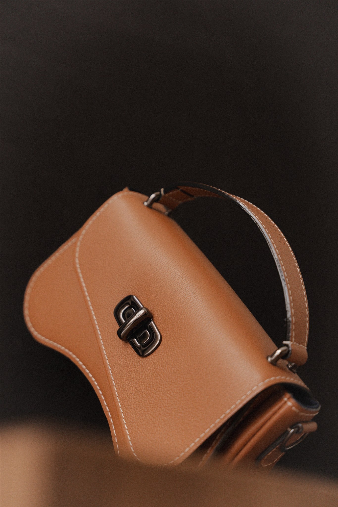 Nodie's L'iconique sac baguette camel grainé cuir